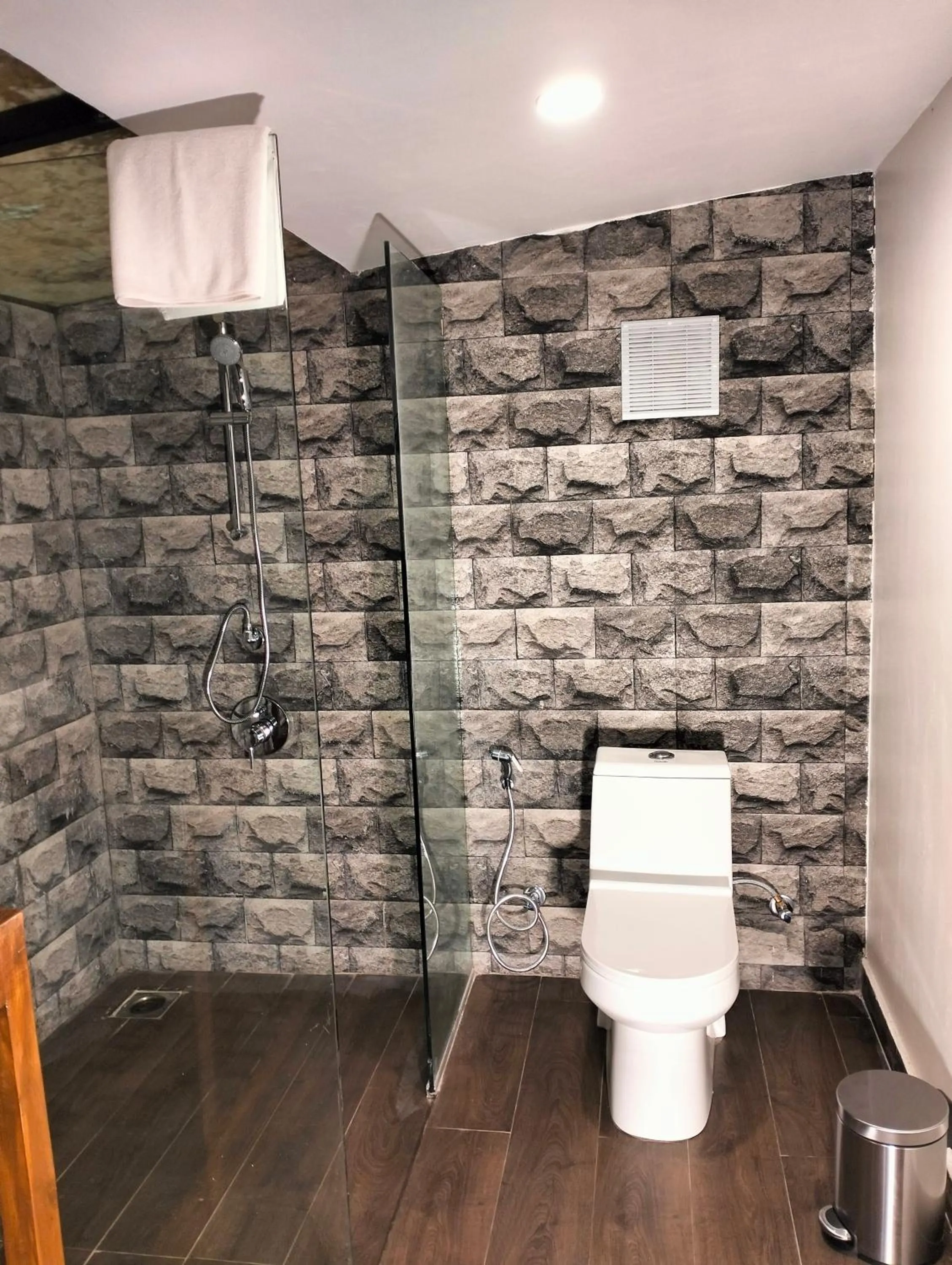 Bathroom in Fort JadhavGADH -A GADH Heritage Hotel