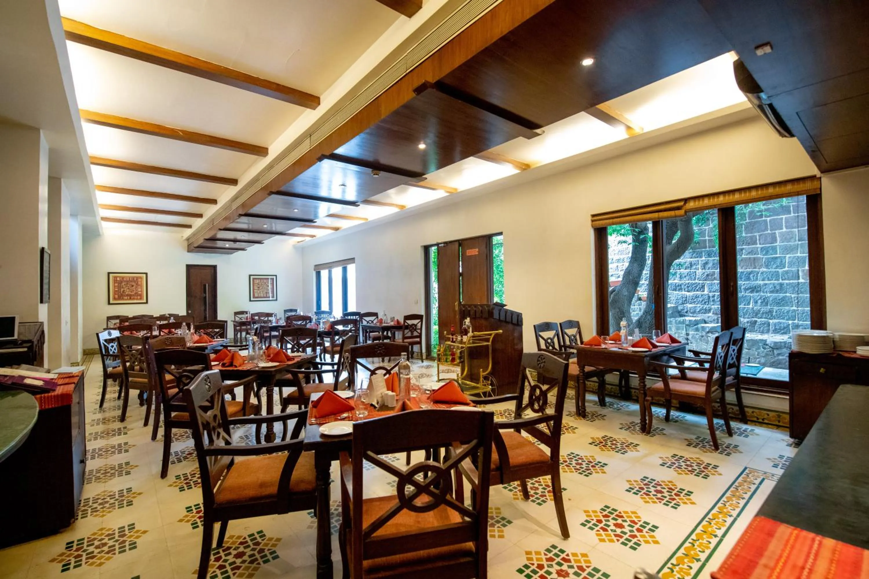 Restaurant/places to eat in Fort JadhavGADH -A GADH Heritage Hotel