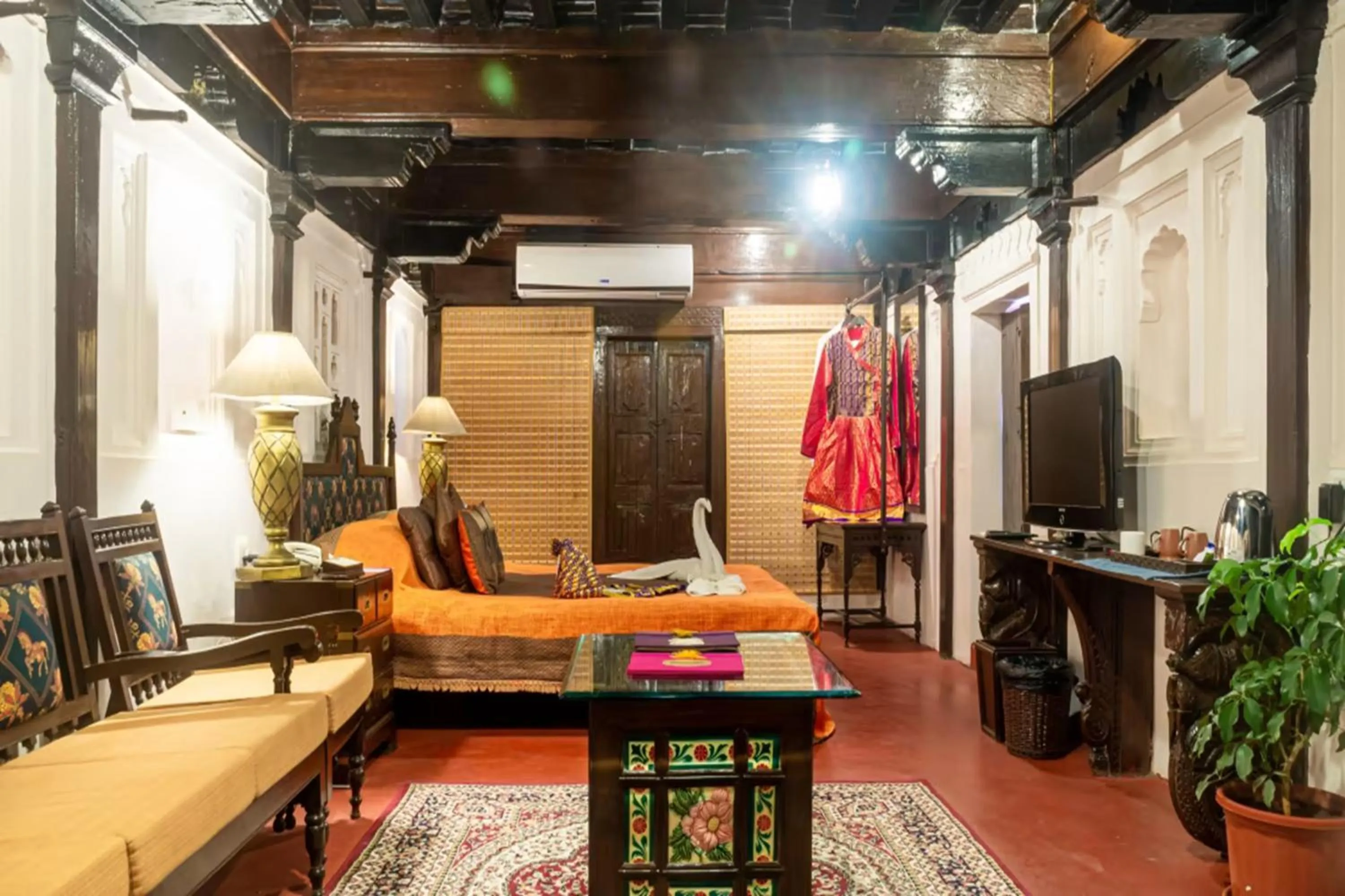 TV and multimedia in Fort JadhavGADH -A GADH Heritage Hotel