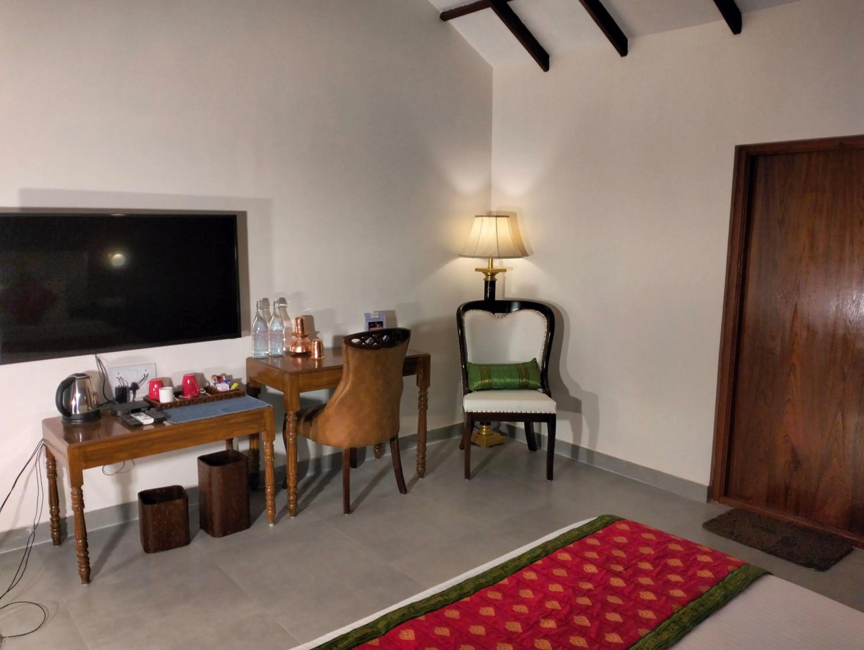 Living room in Fort JadhavGADH -A GADH Heritage Hotel