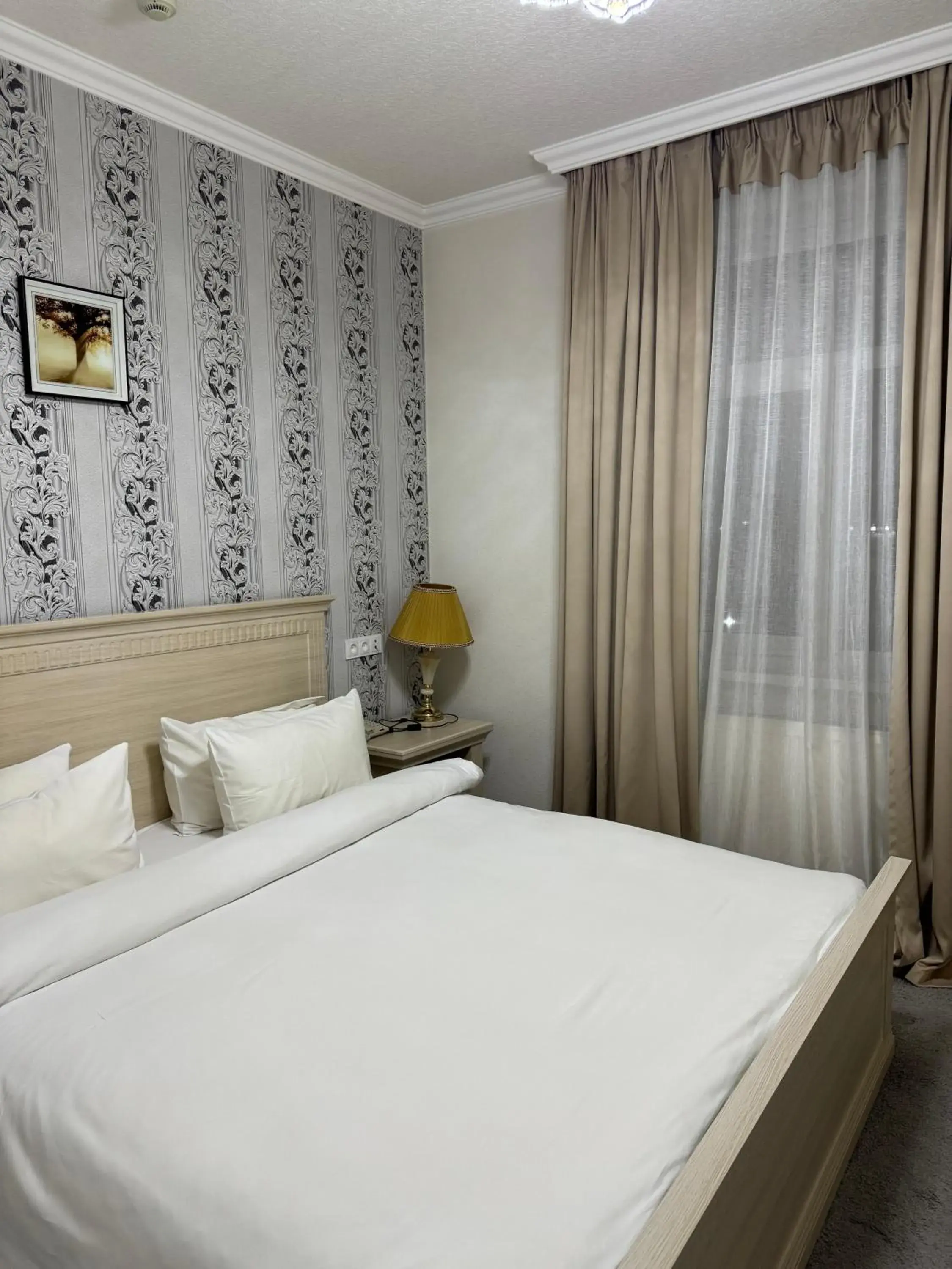 Suite with Pool View - single occupancy in Alexander Hotel Suite with Pool View - single occupancy in Alexander Hotel