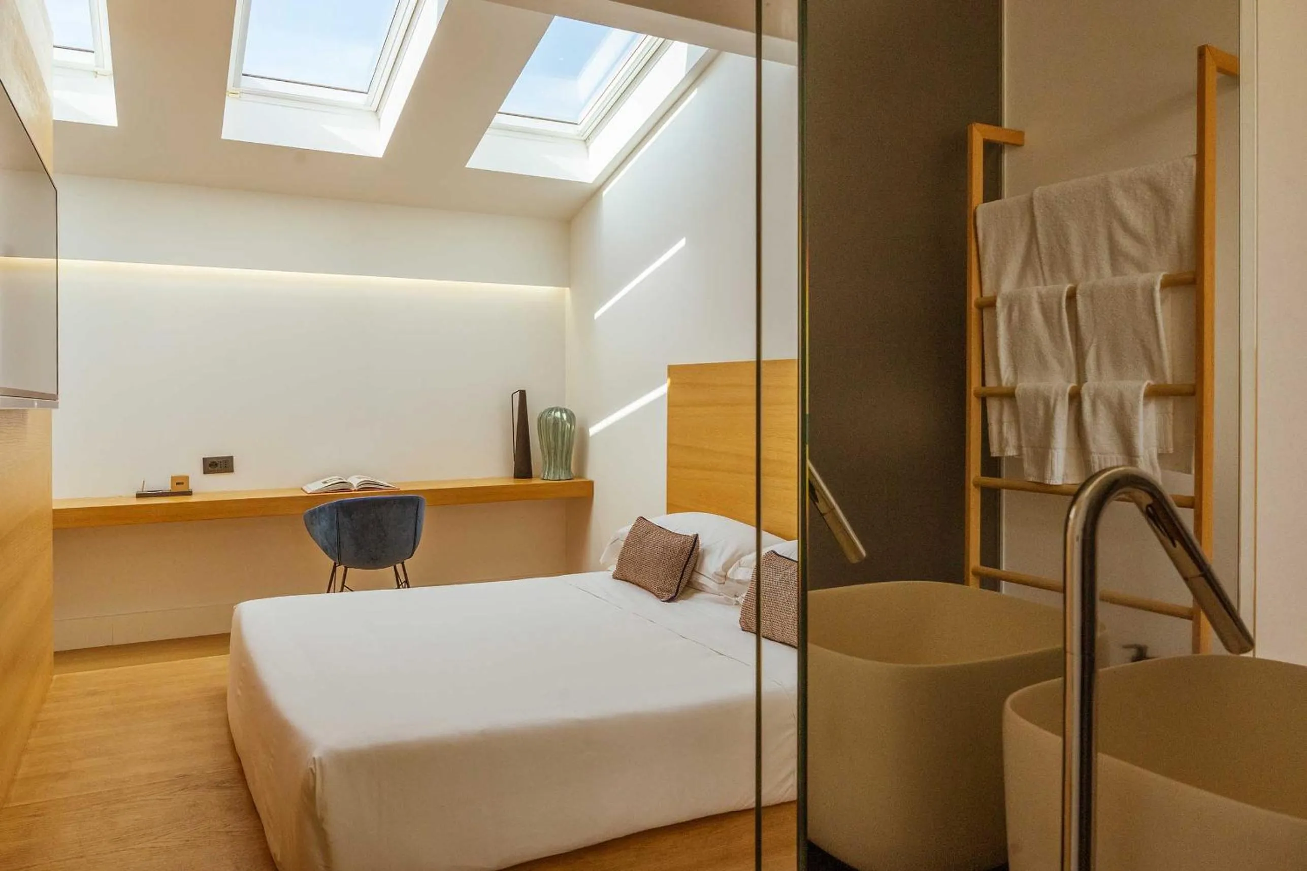 Bedroom, Bed in Habitat Boutique Hotel