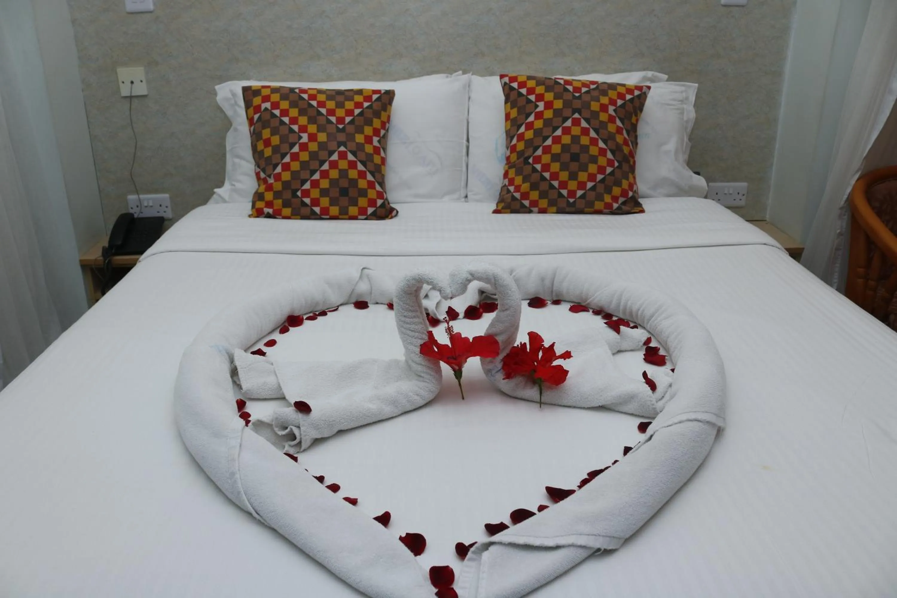 Bedroom, Bed in Park Place Hotel