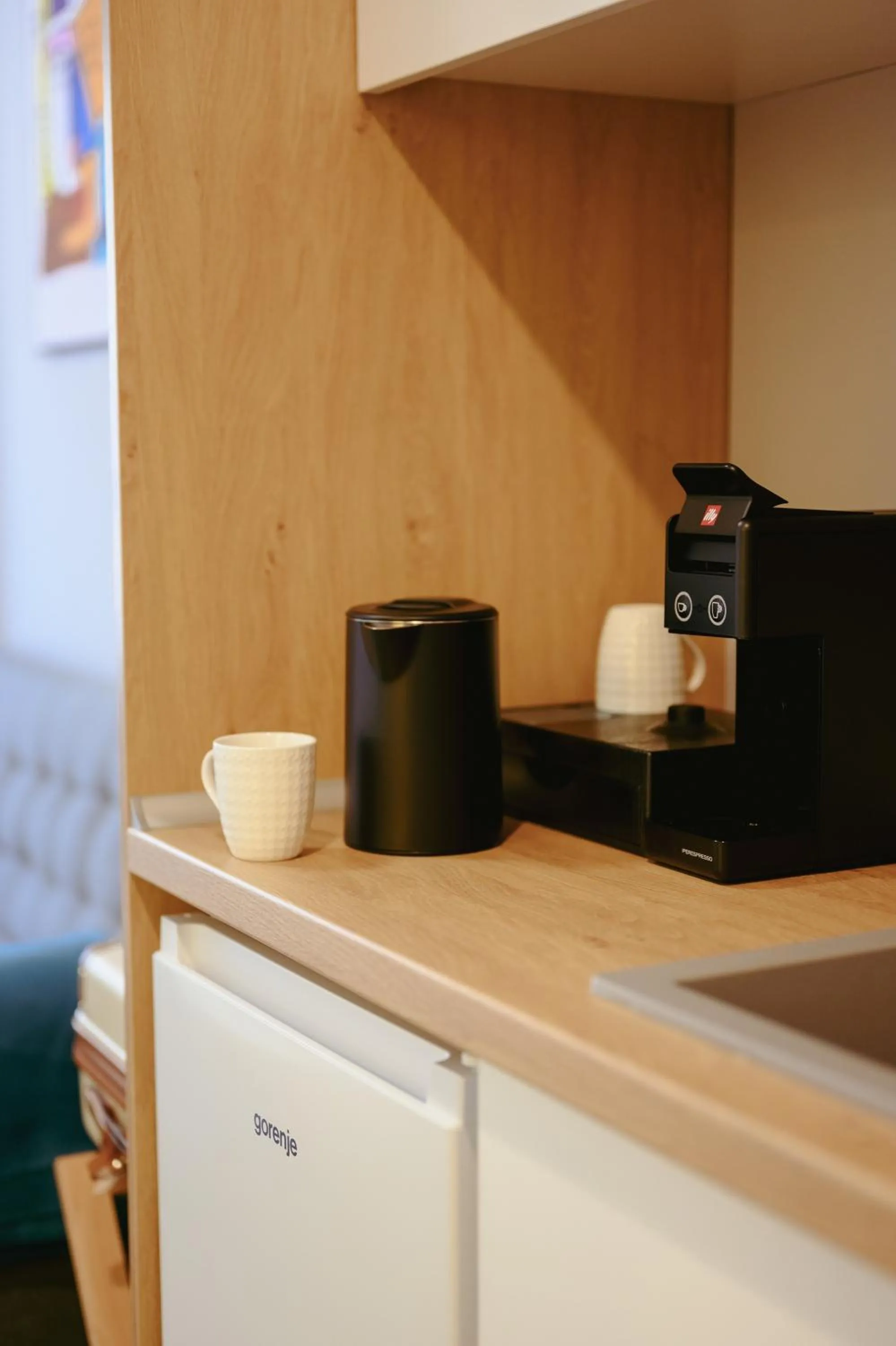 Coffee/tea facilities in LOCATION