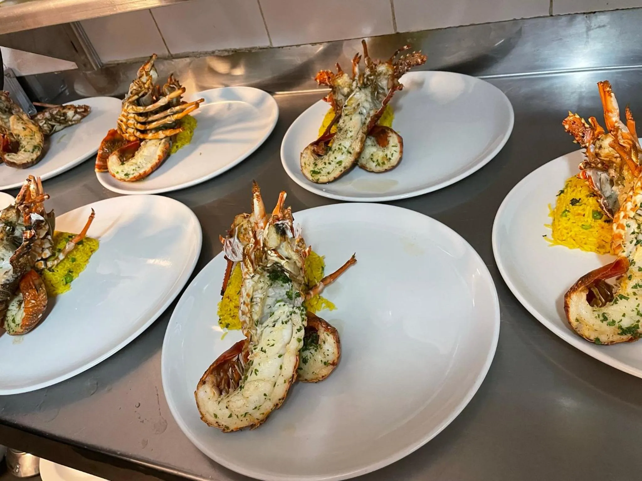 Restaurant/places to eat in Cosy Guest House Sous le Badamier