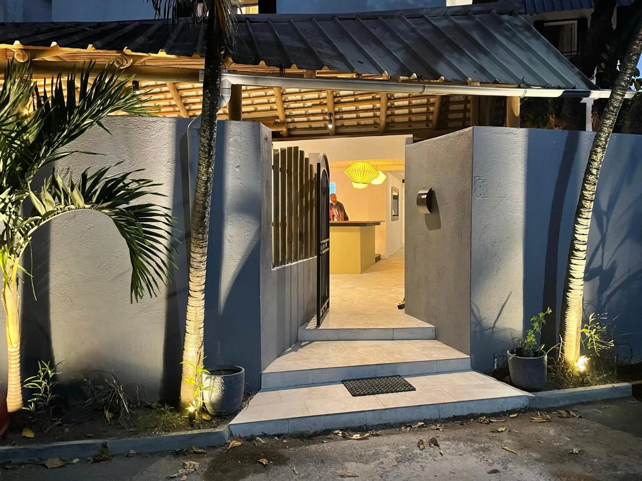 Facade/entrance in Cosy Guest House Sous le Badamier