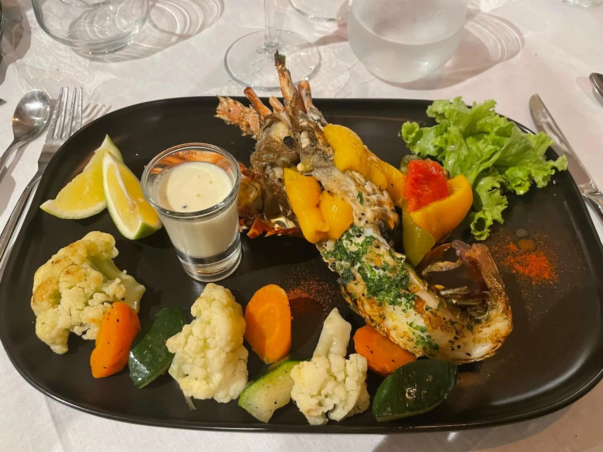 Restaurant/places to eat in Cosy Guest House Sous le Badamier