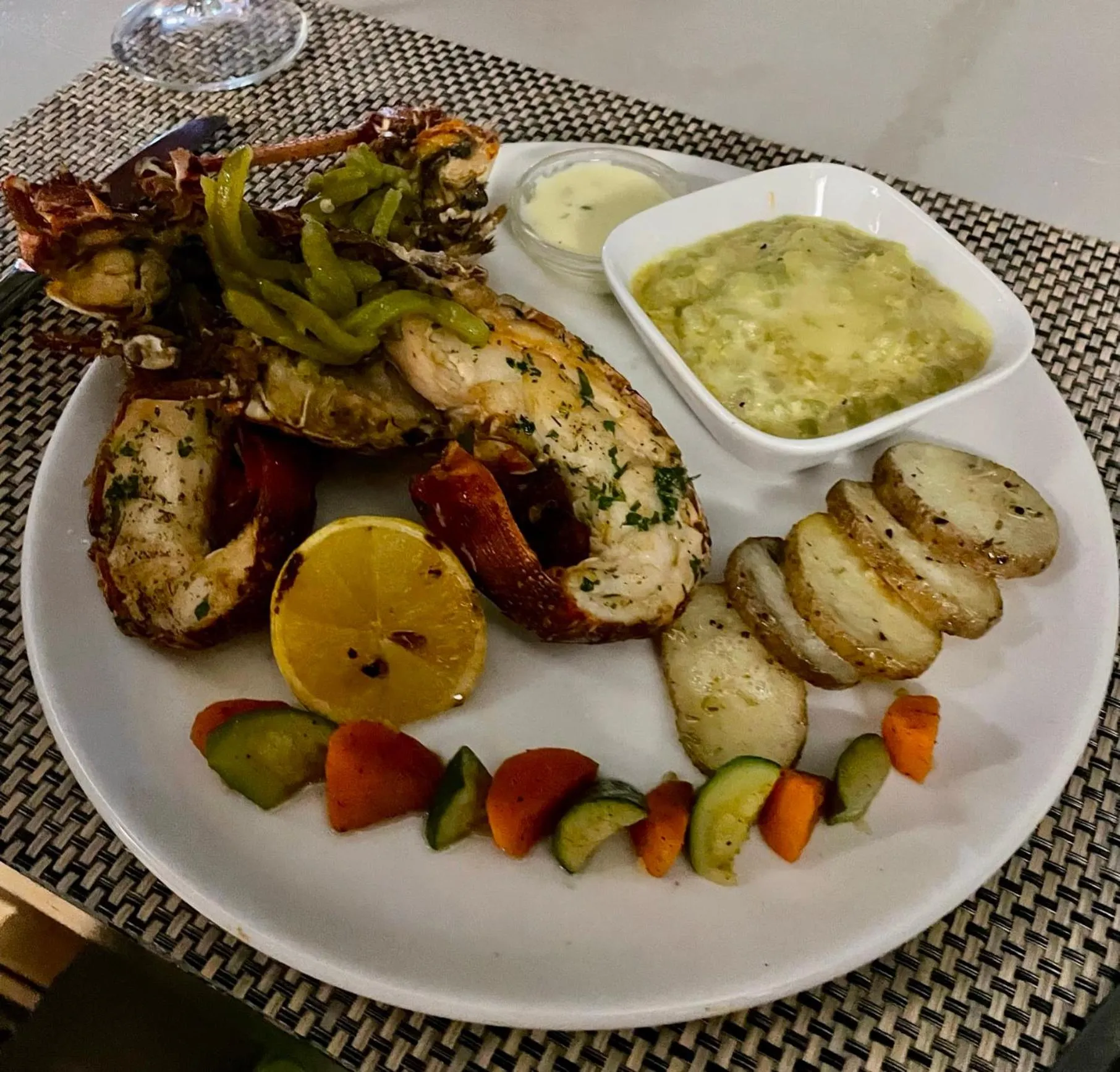 Restaurant/places to eat in Cosy Guest House Sous le Badamier