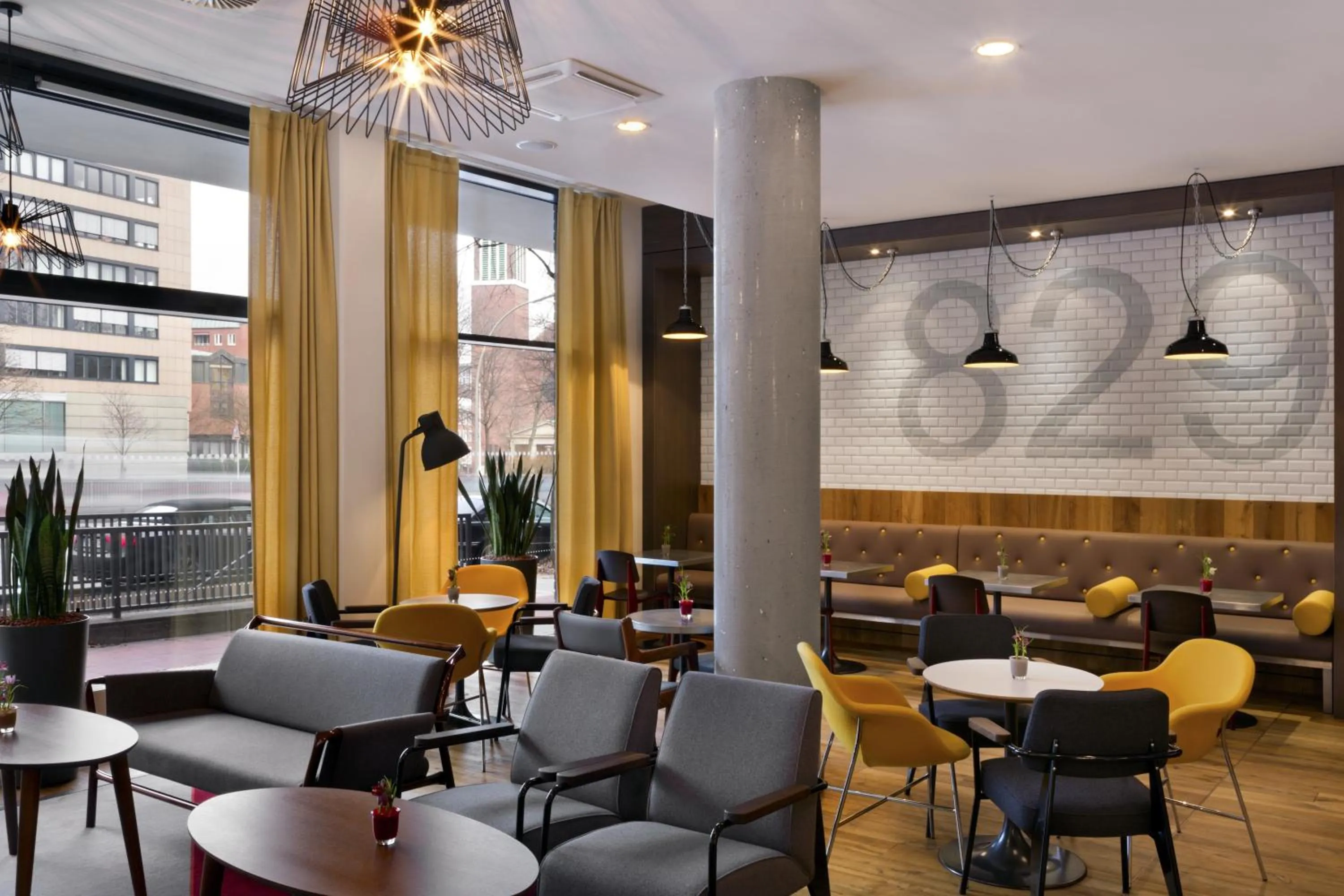 Lobby or reception in Citadines Michel Hamburg