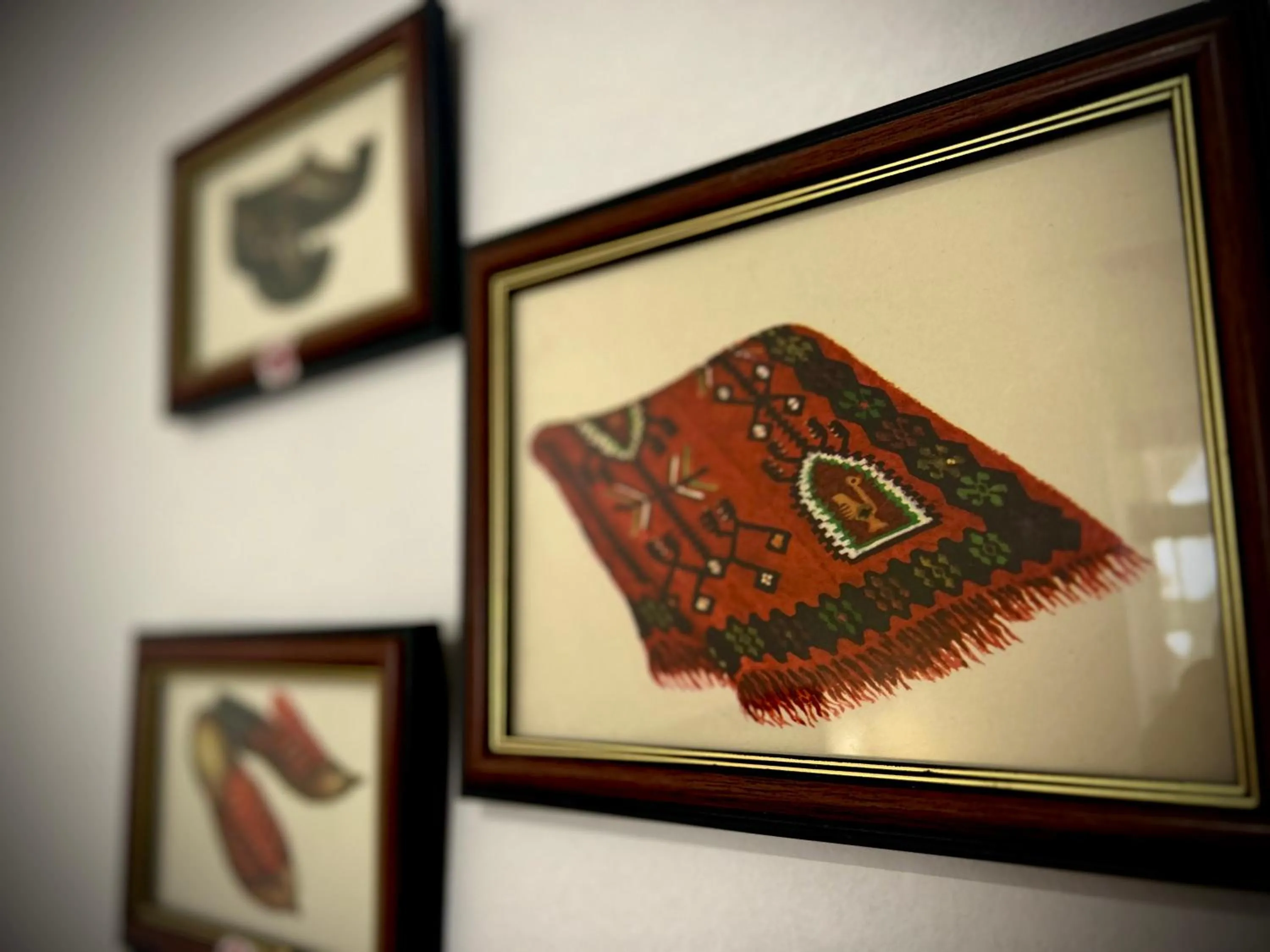 Decorative detail in Budget Retreat Tirana & Studios