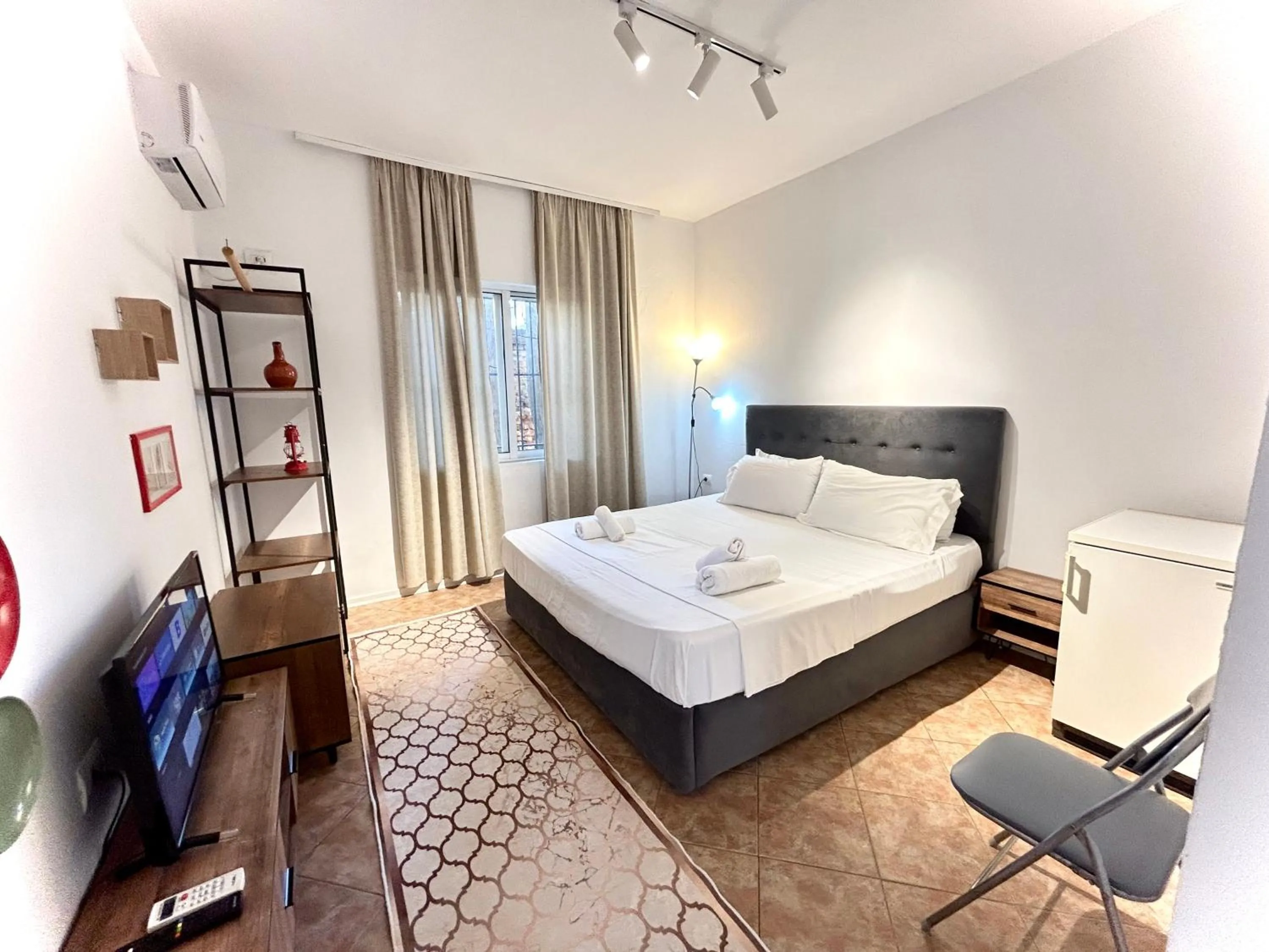 Bed in Budget Retreat Tirana & Studios