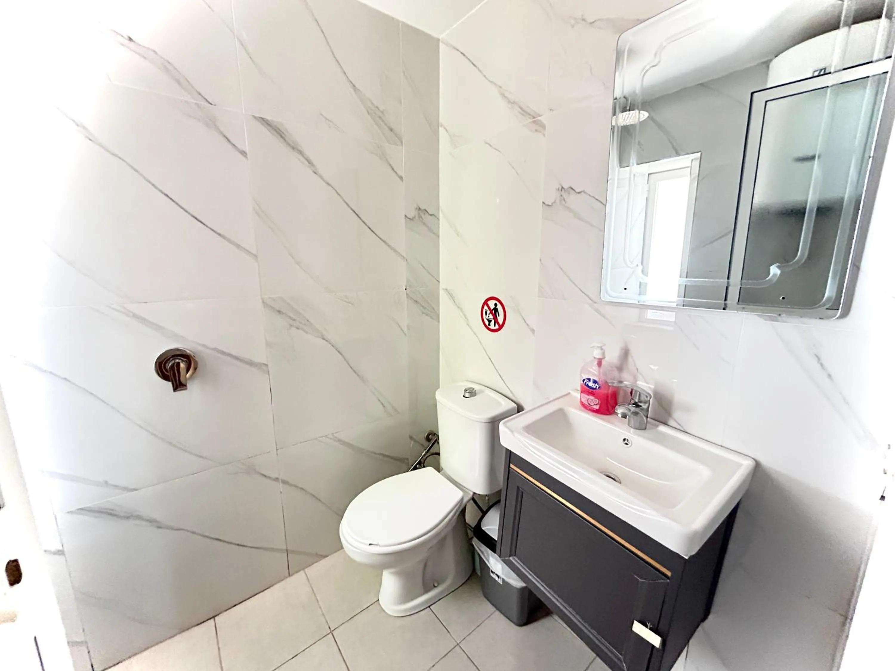 Budget Retreat Tirana & Studios