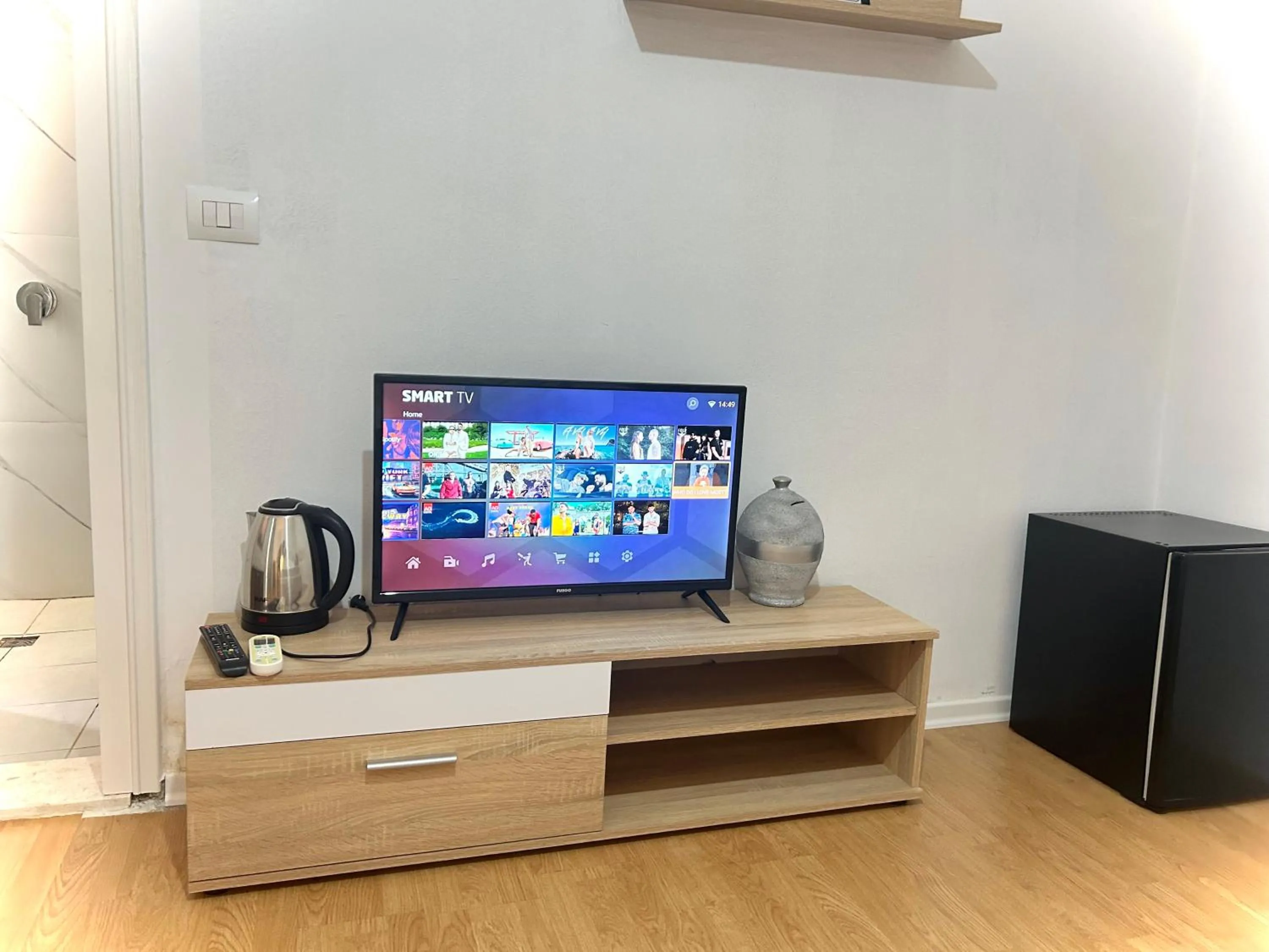 Budget Retreat Tirana & Studios