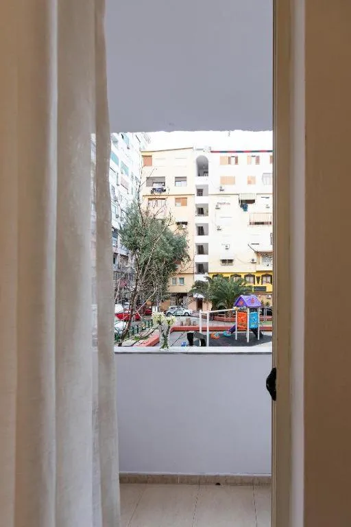 Budget Retreat Tirana & Studios