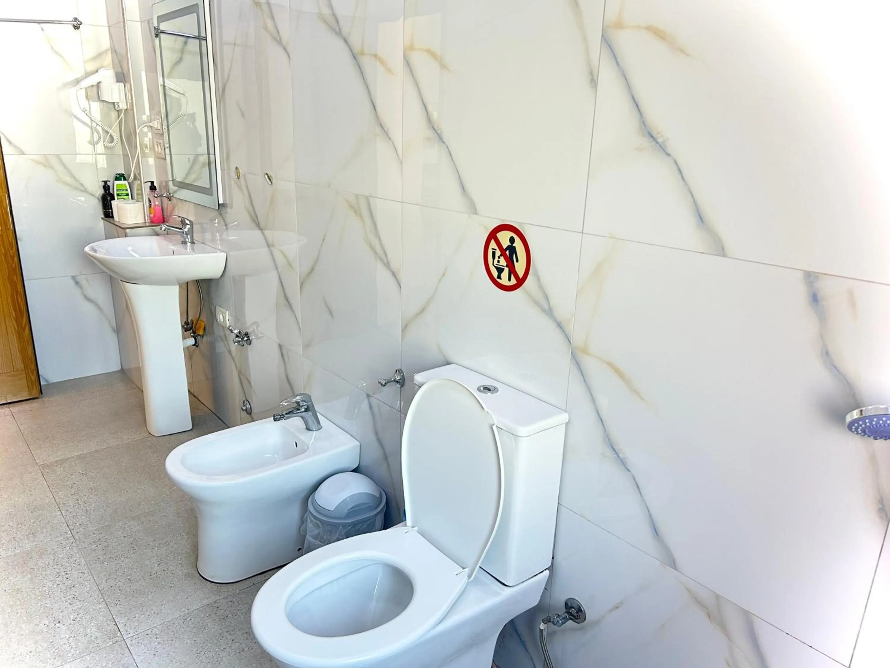 Toilet in Budget Retreat Tirana & Studios