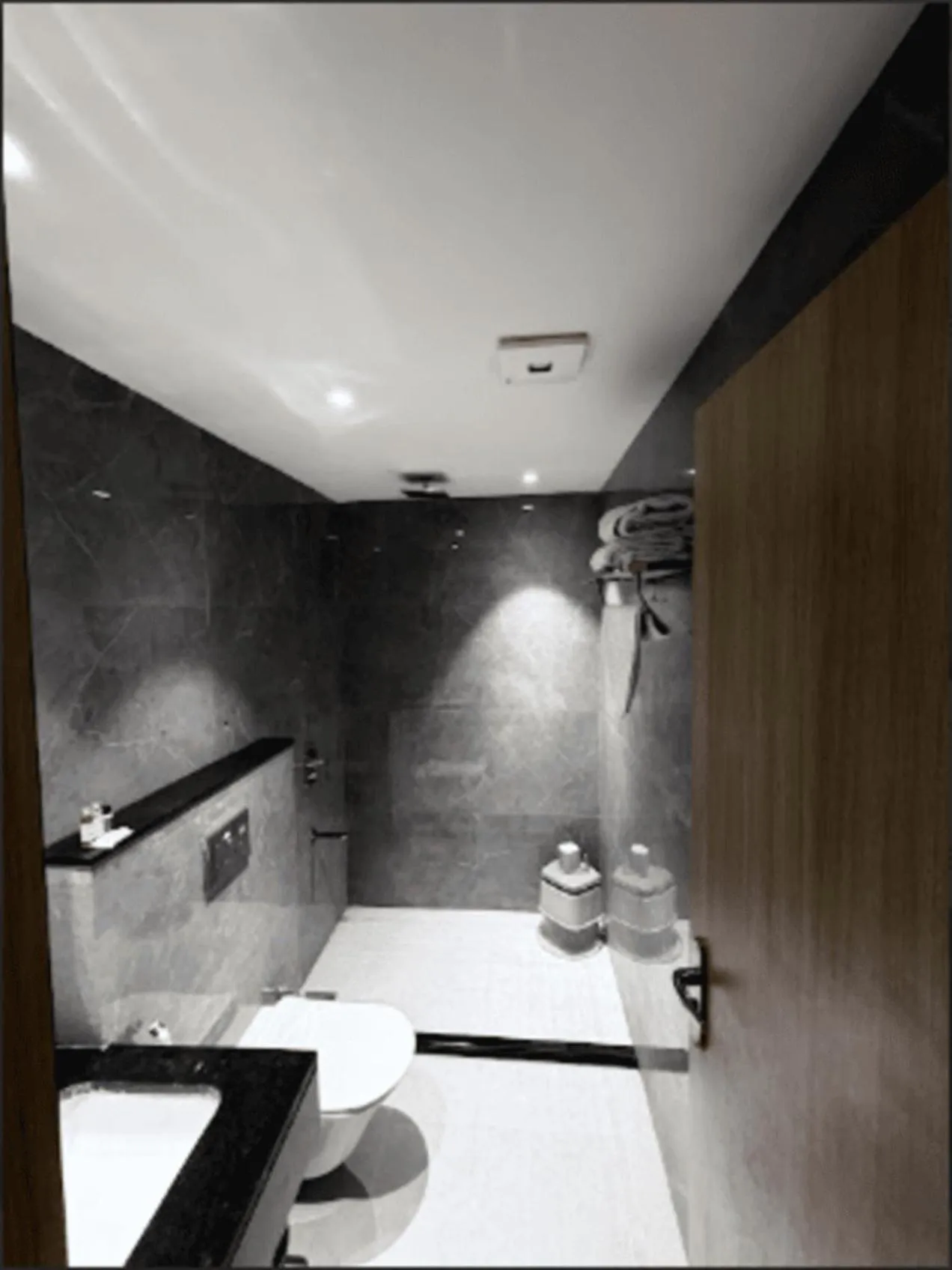 Bathroom in 7 rays hotel