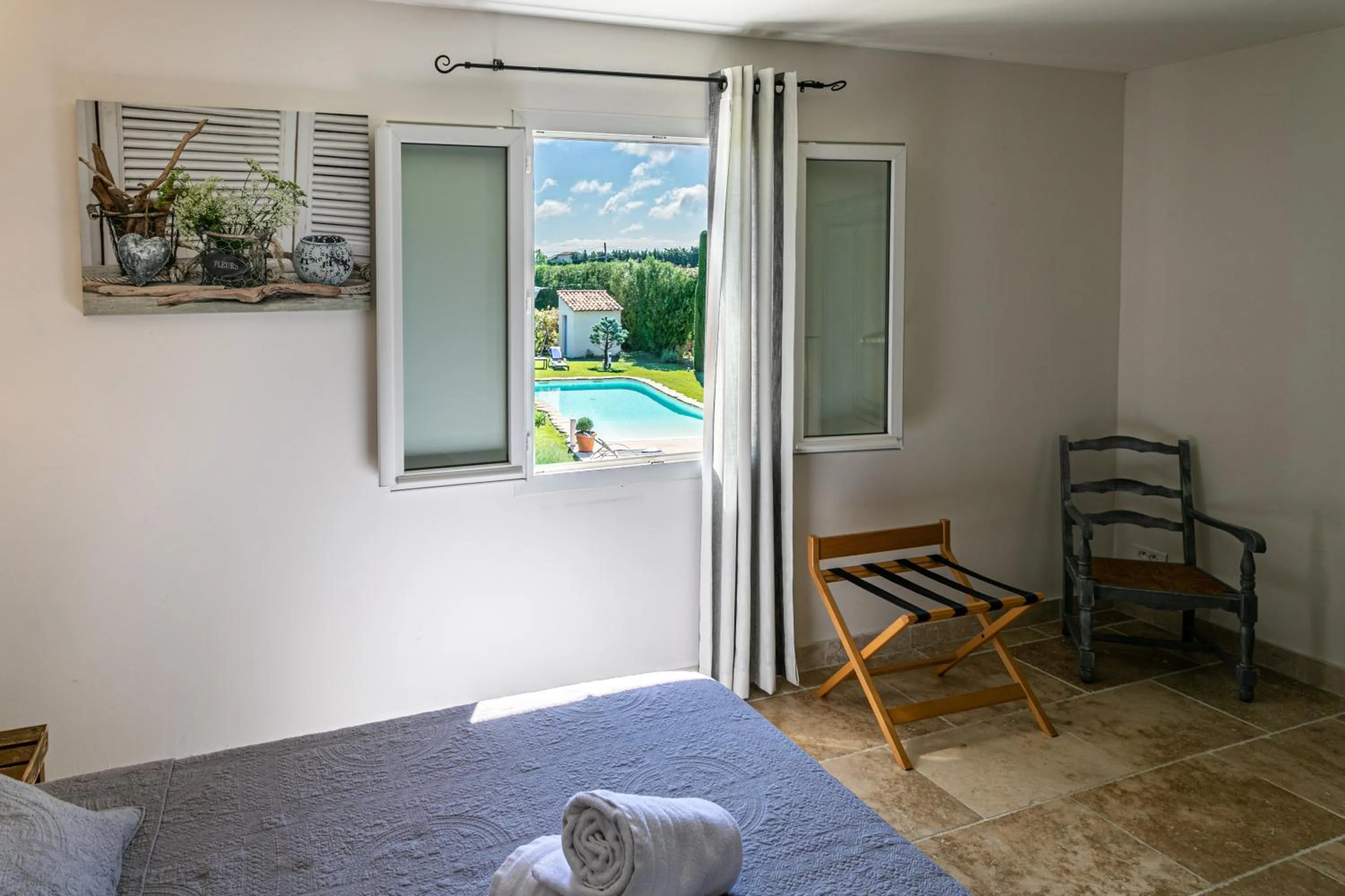 Bedroom in Mas Saint Julien