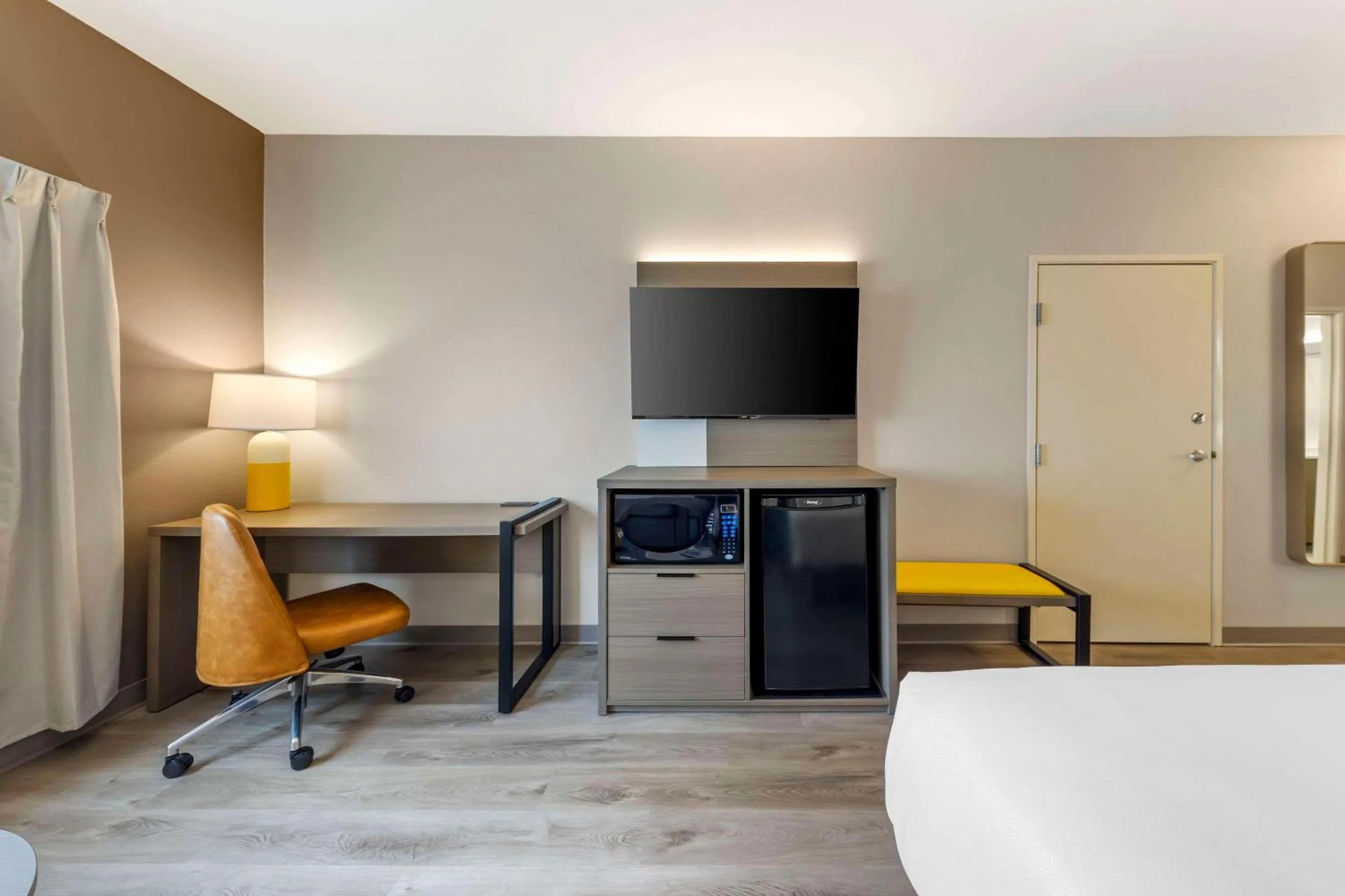 Bedroom, Bed in Comfort Inn & Suites Oklahoma City North - Quail Springs