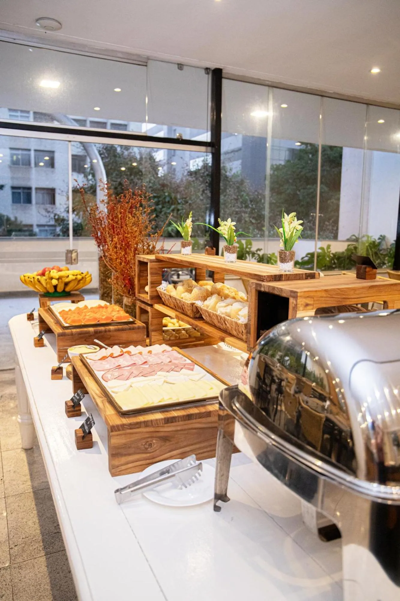 Restaurant/places to eat in Hotel BH Palace