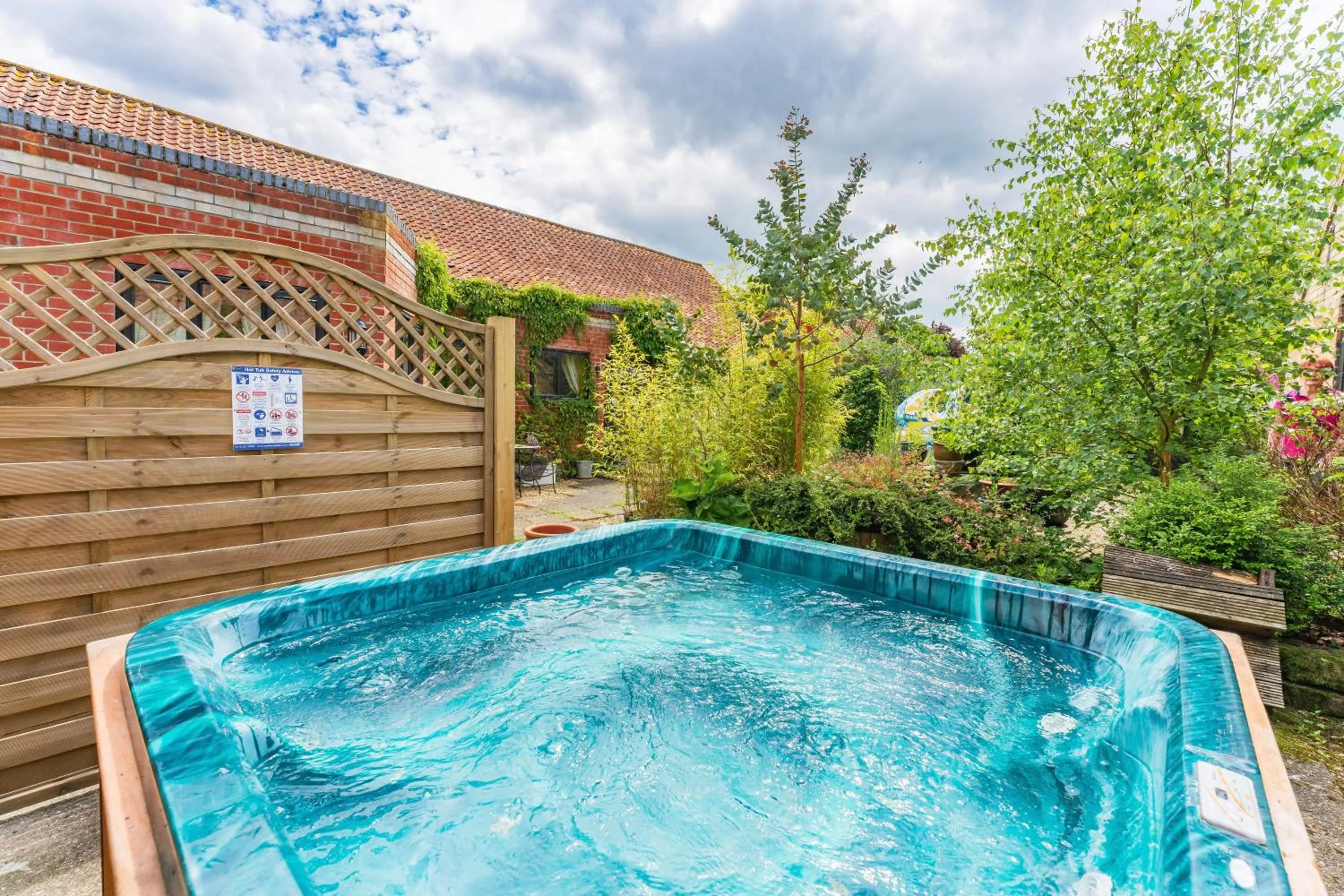 Spring in the Orangery - BnB Suites