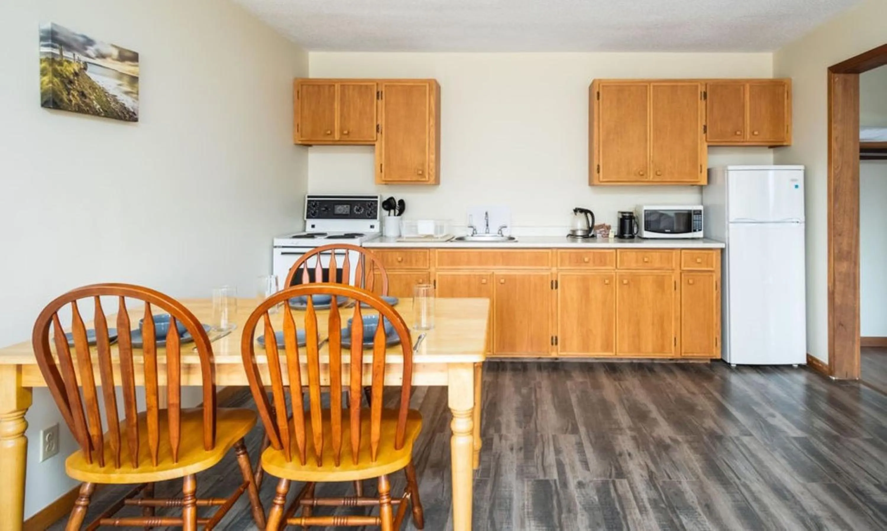 Kitchen or kitchenette in Hebridean Motel