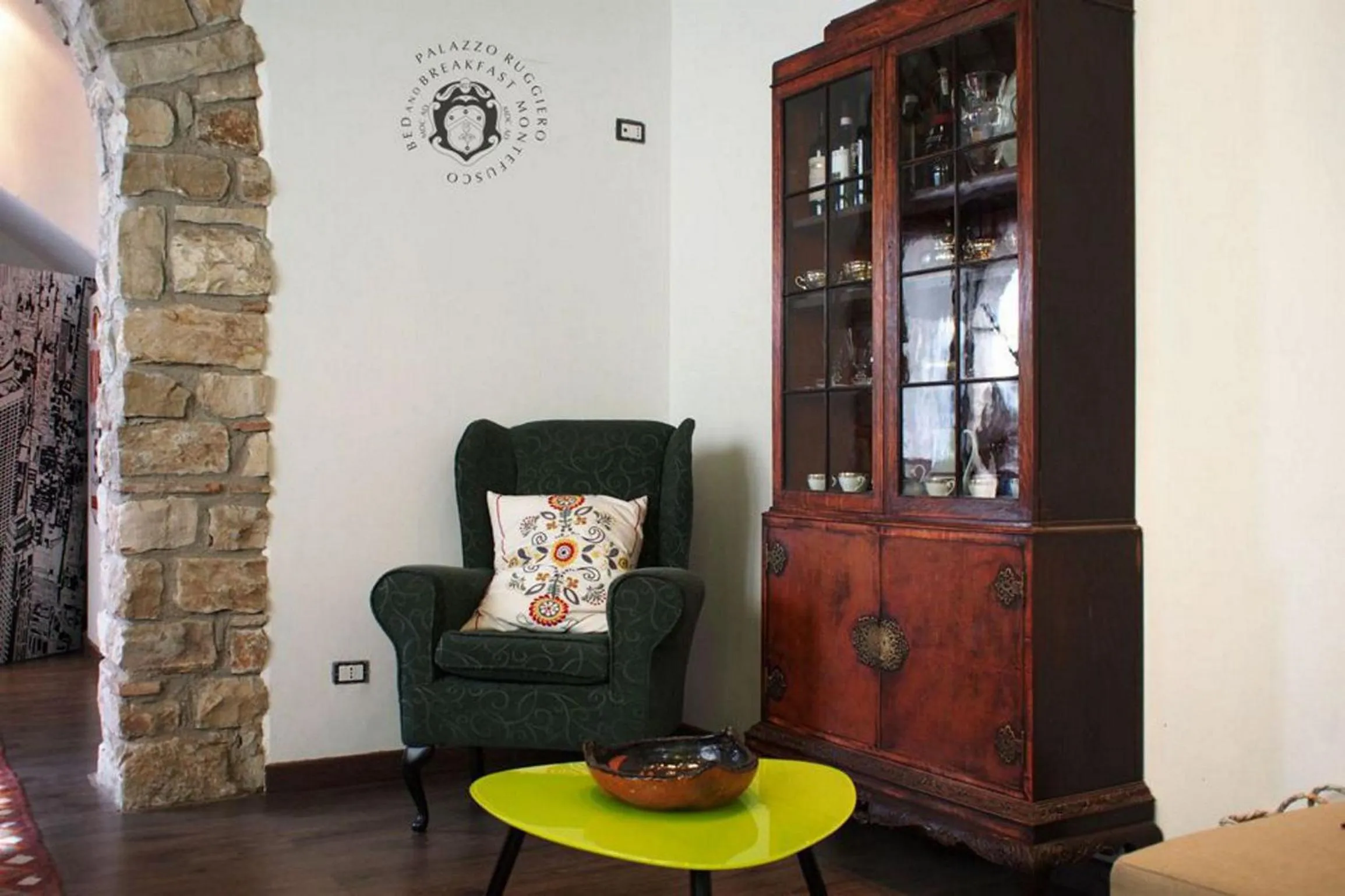 Communal lounge/ TV room in Palazzo Ruggiero