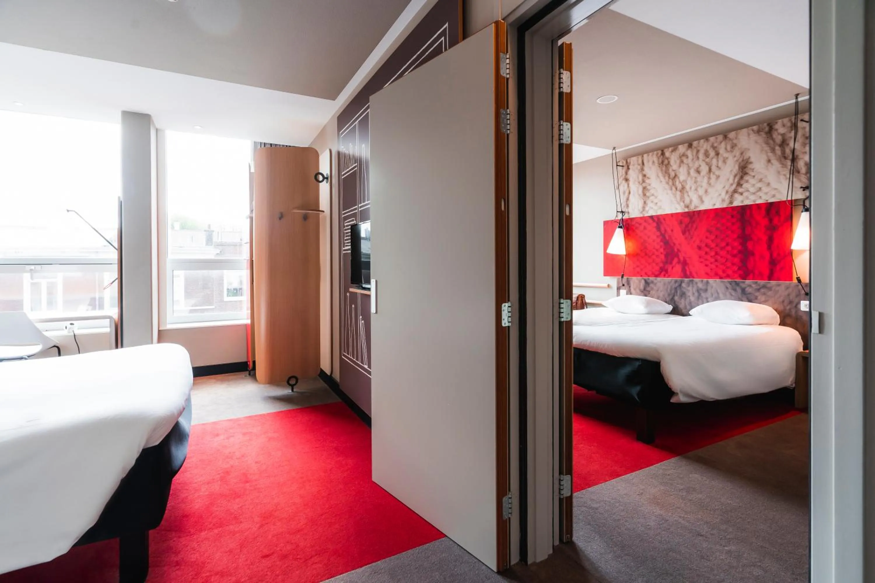 Photo of the whole room, Bed in ibis Den Haag City Centre