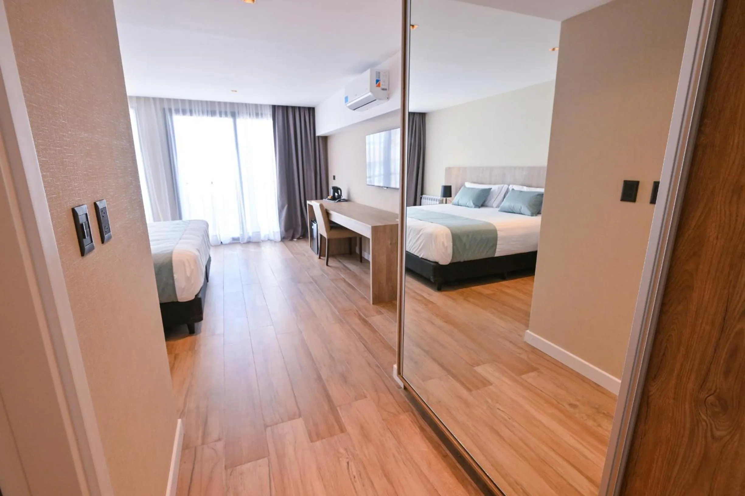 Photo of the whole room, Bed in Hotel Denver Mar del Plata