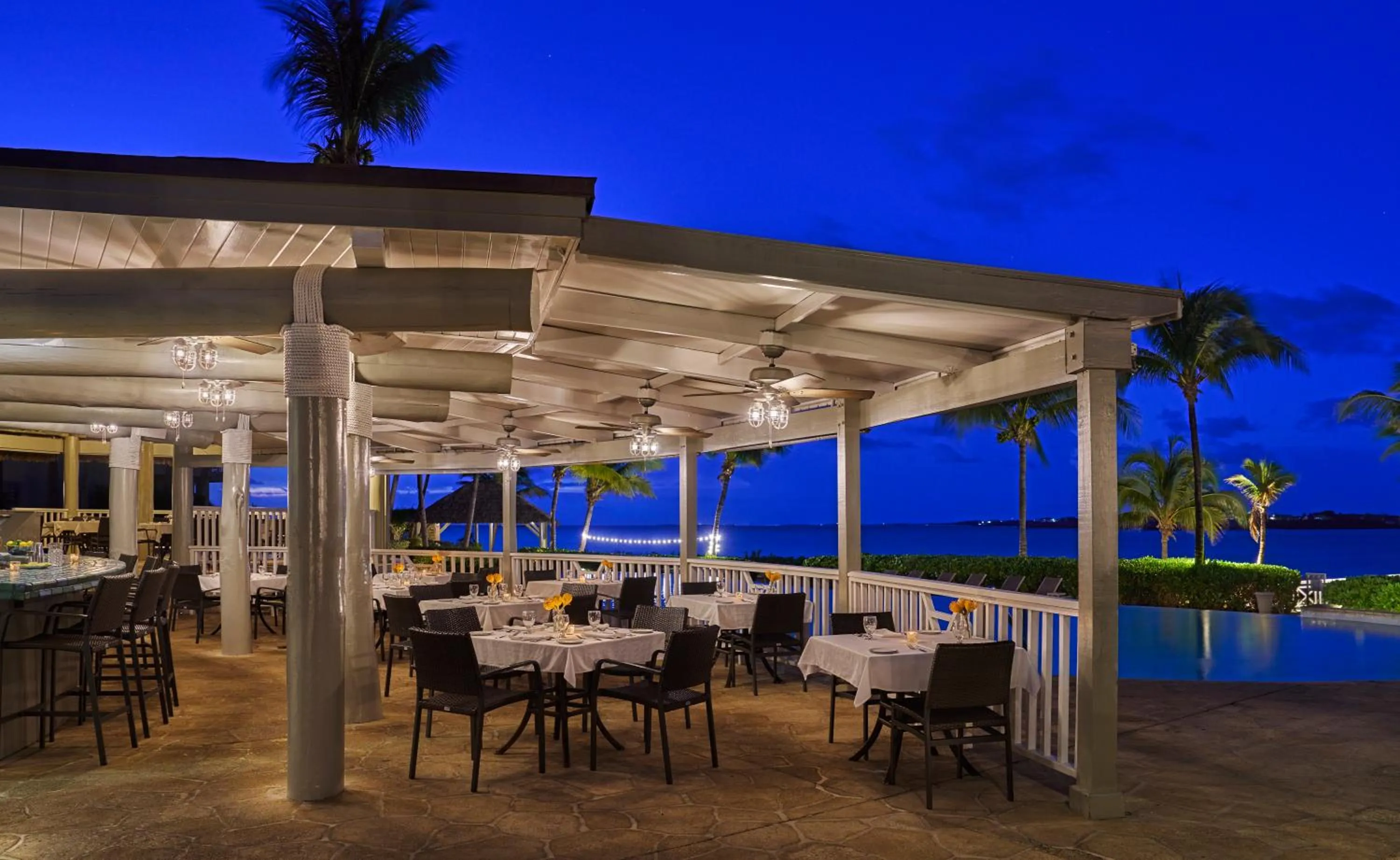 Restaurant/places to eat in Grand Isle Resort & Residences