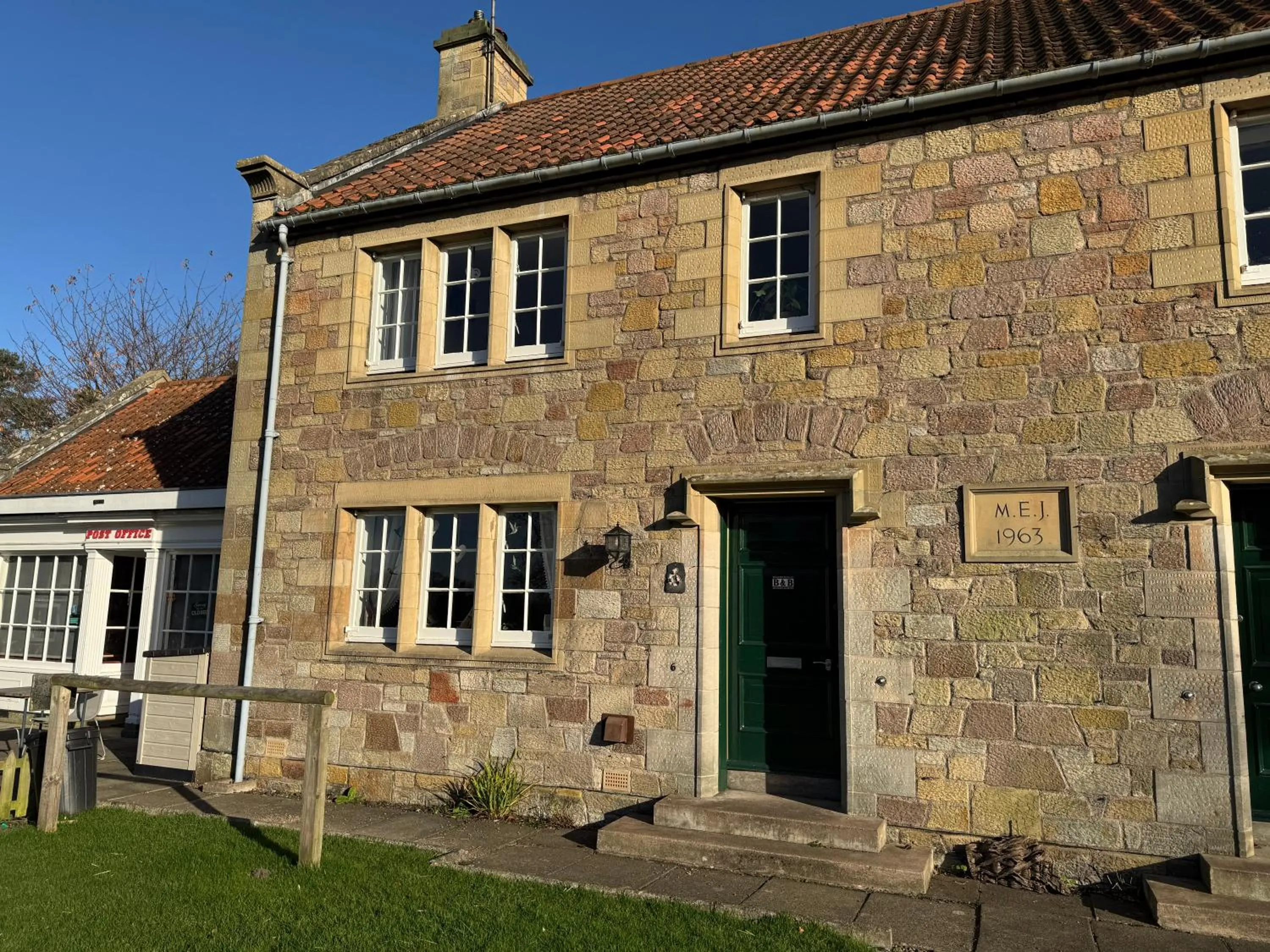 Property building in Ford Village Bed & Breakfast