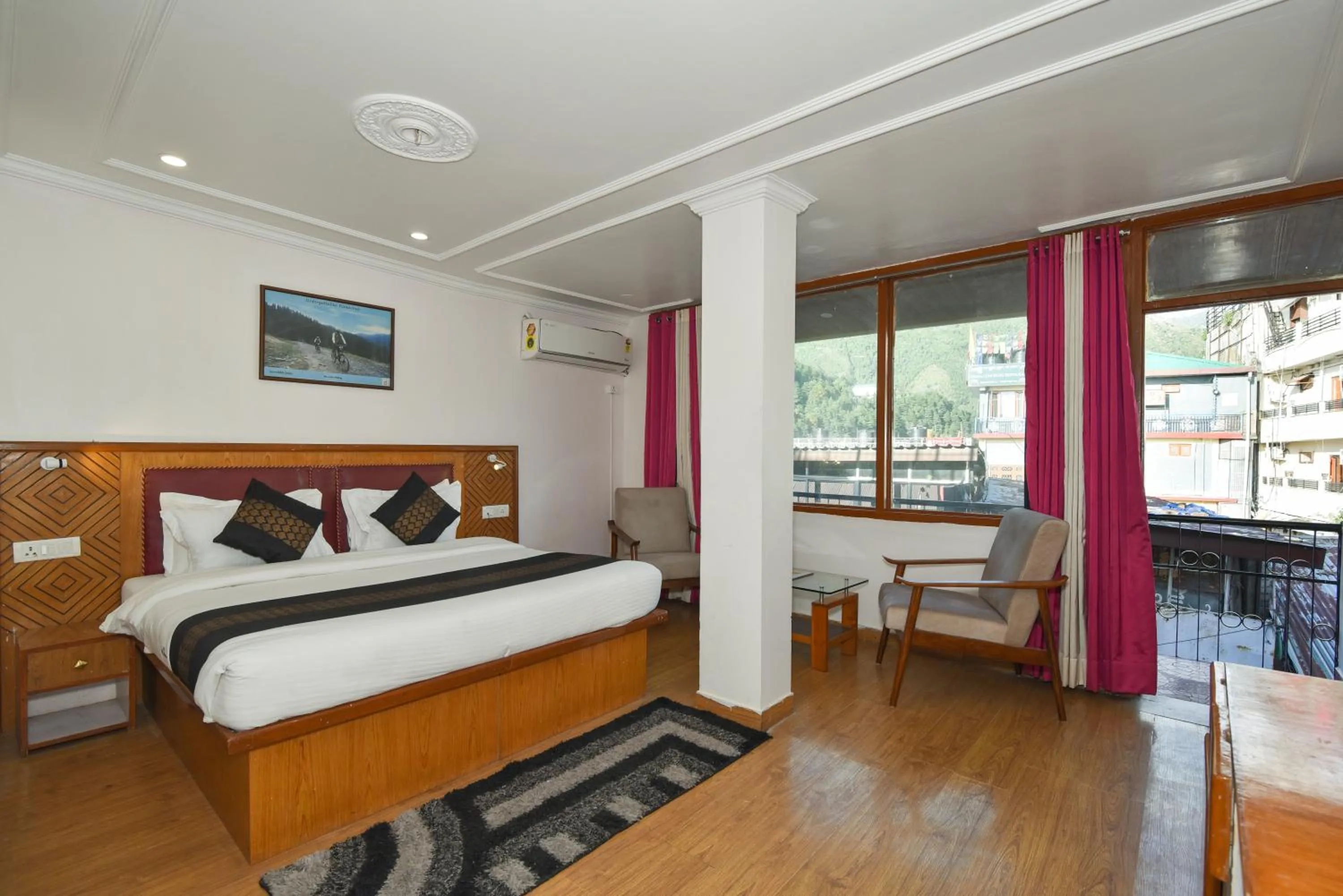 Photo of the whole room, Bed in Hotel M AND RESORT