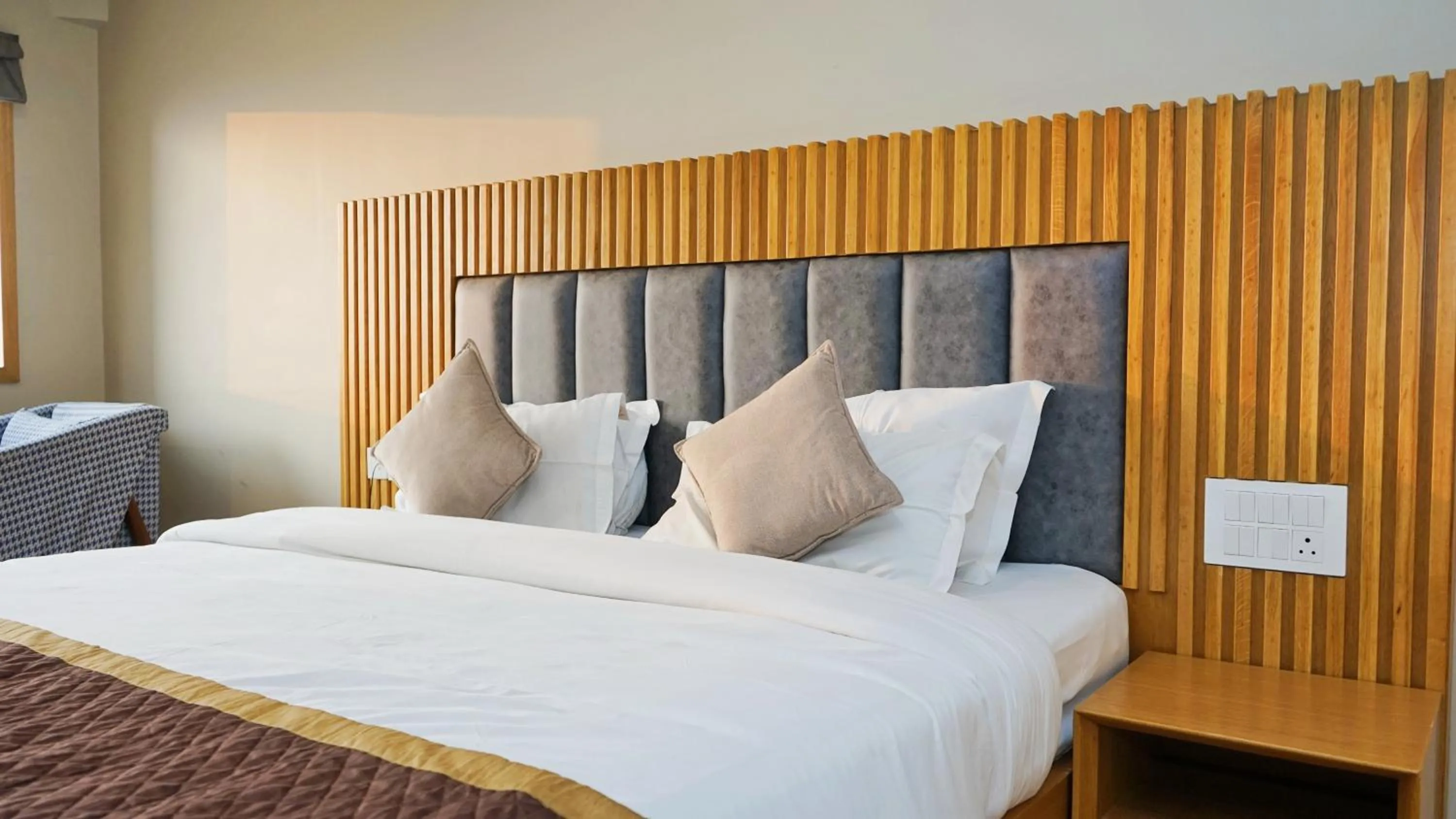 Guests, Bed in Hotel M AND RESORT