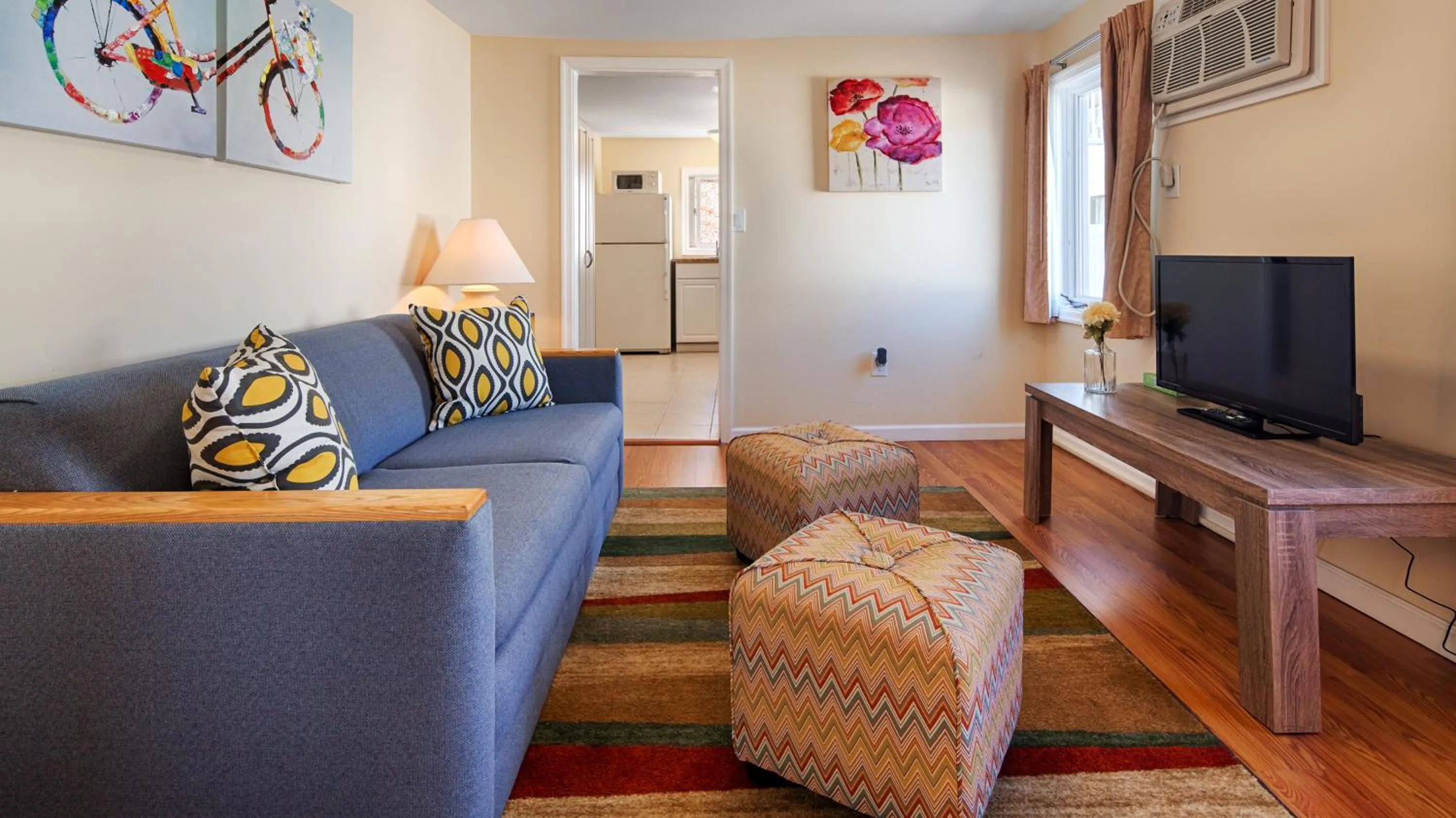 Living room in Daytona Inn and Suites