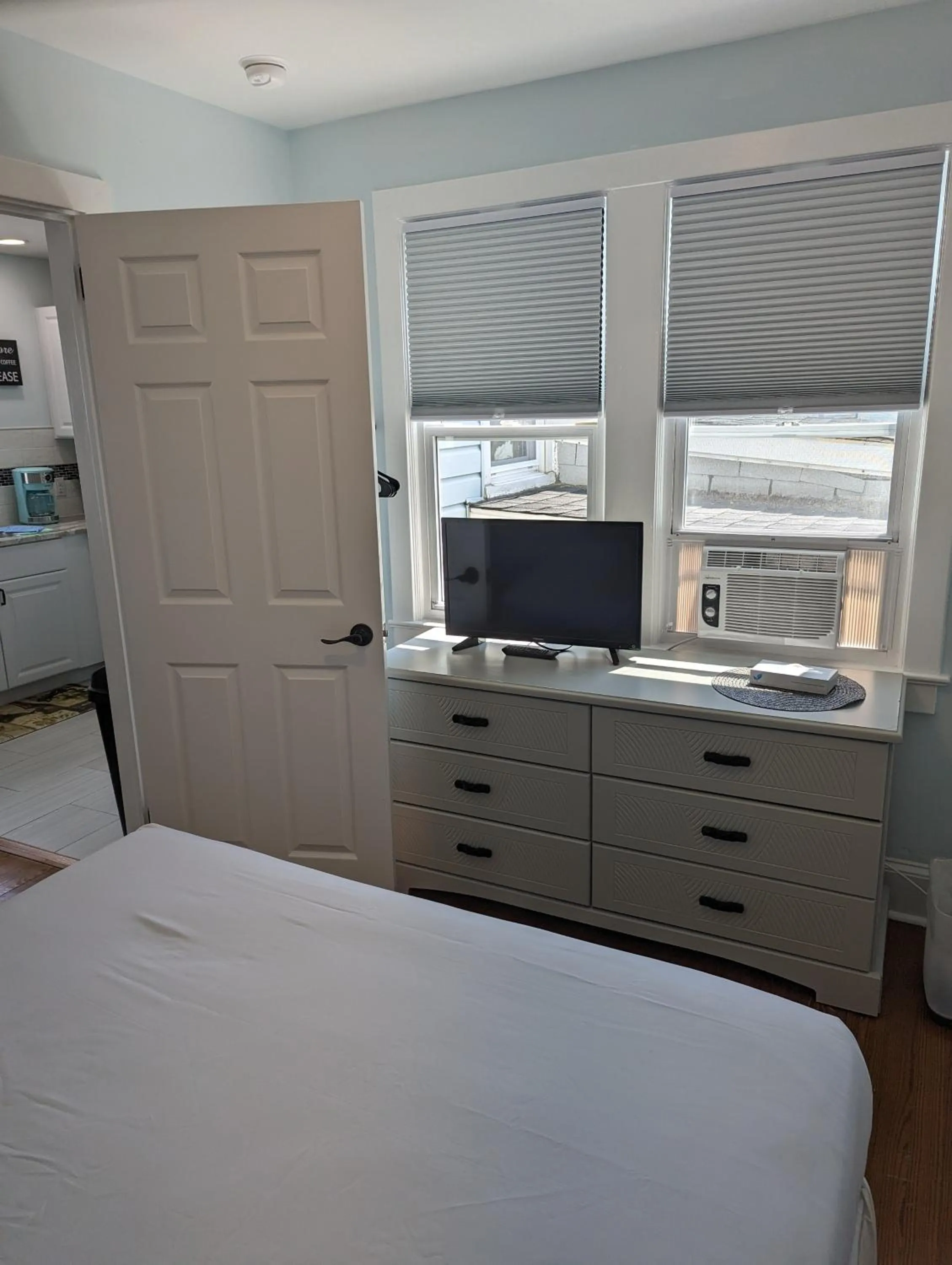 Bed in Daytona Inn and Suites