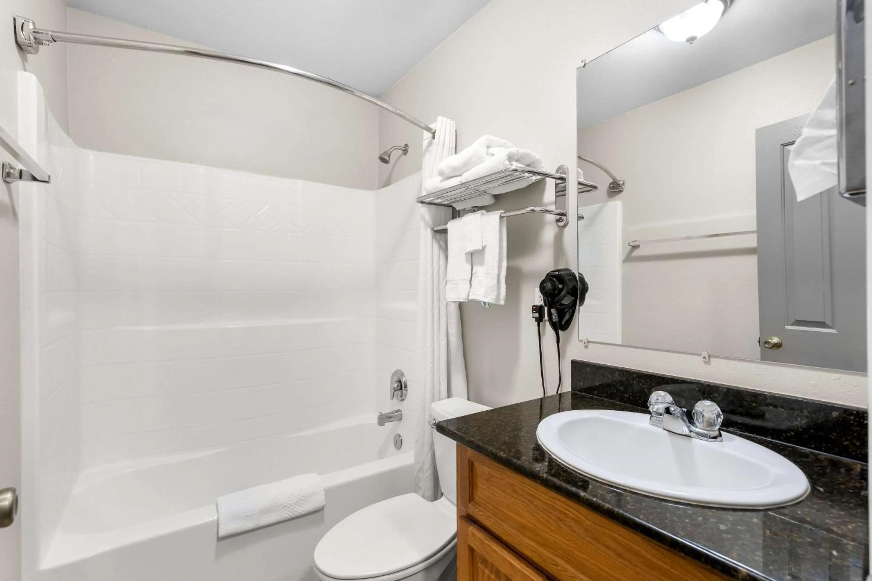 Bedroom in Econo Lodge Panguitch near Bryce Canyon