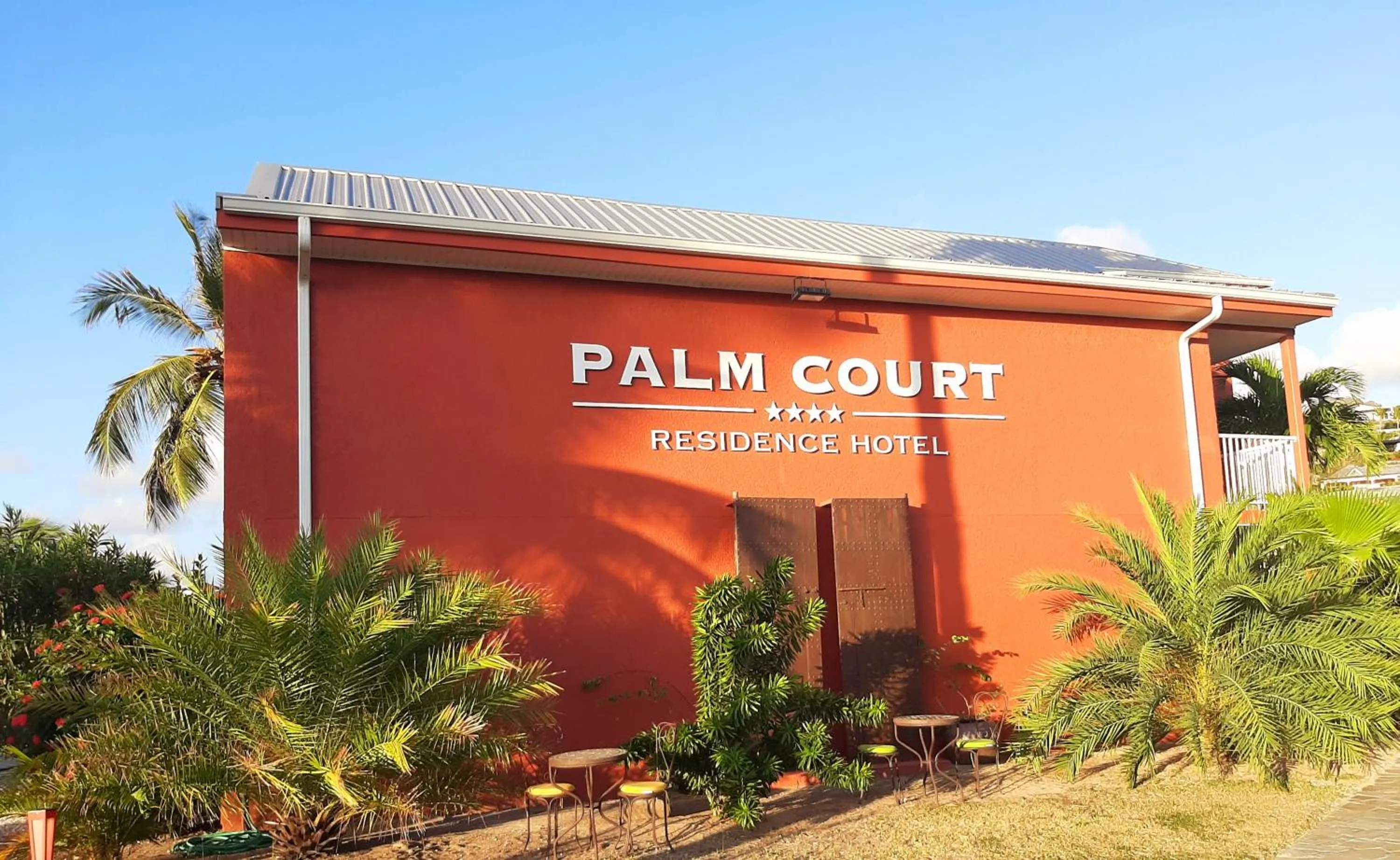 Property building in Orient Bay Palm Court Residence 4 Stars