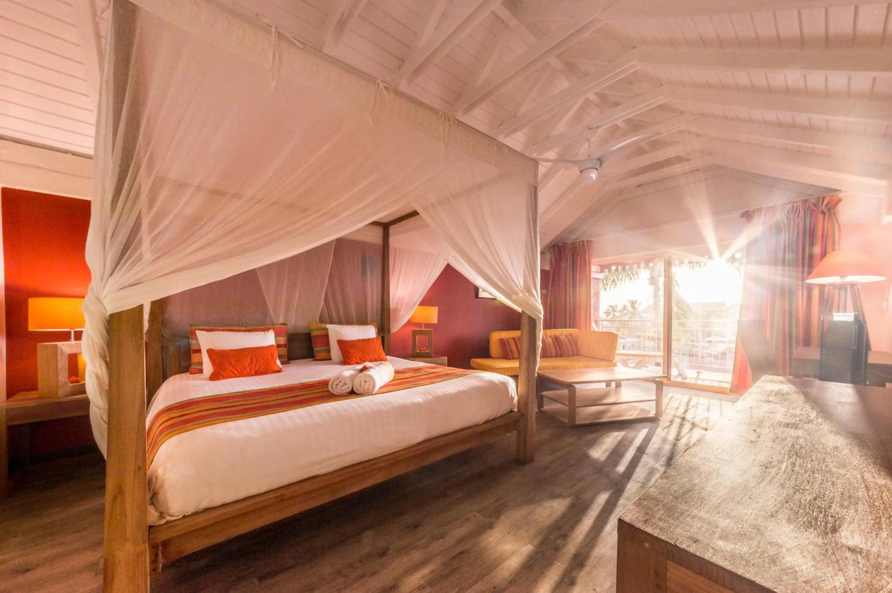 VIP, Bed in Orient Bay Palm Court Residence 4 Stars