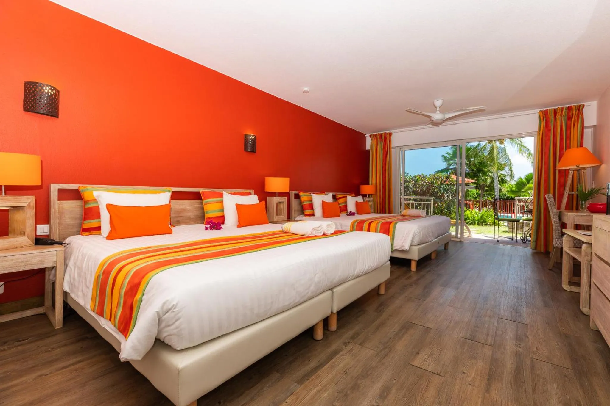 Family, Bed in Orient Bay Palm Court Residence 4 Stars