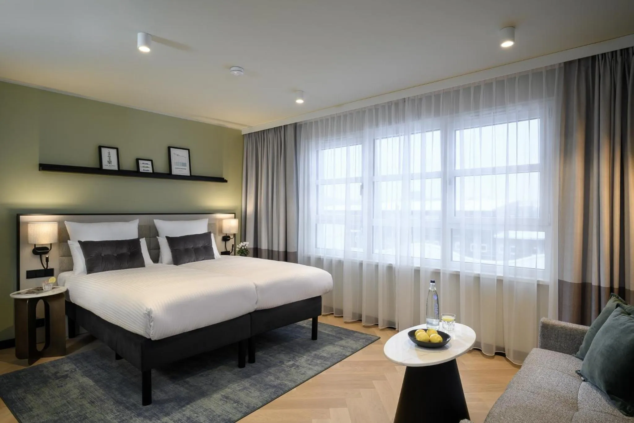 Bed in master Altona