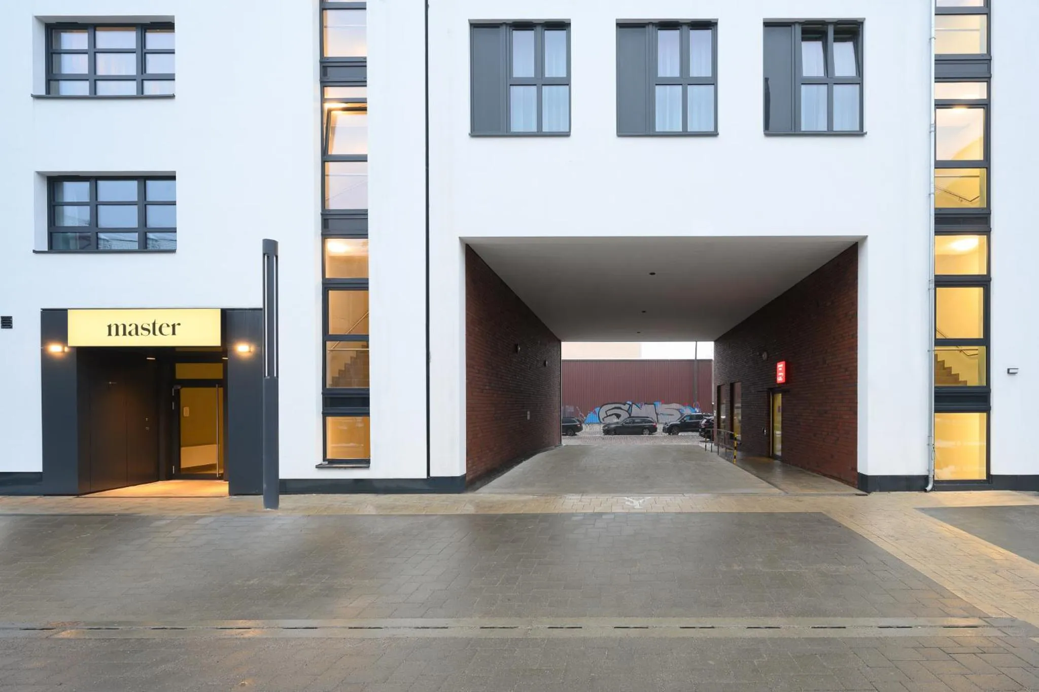 Property building in master Altona