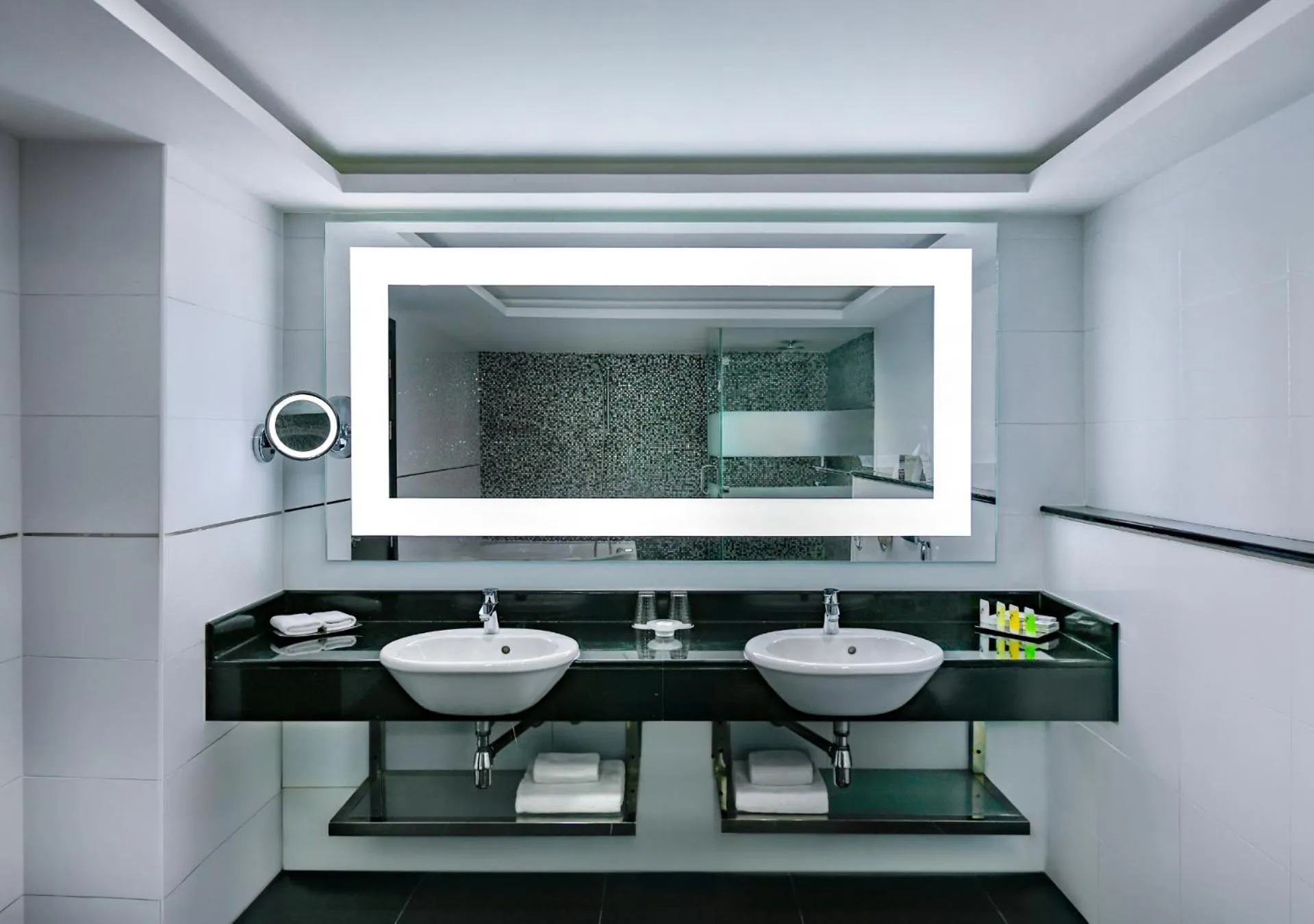Bathroom in Swiss-Belhotel Seef Bahrain
