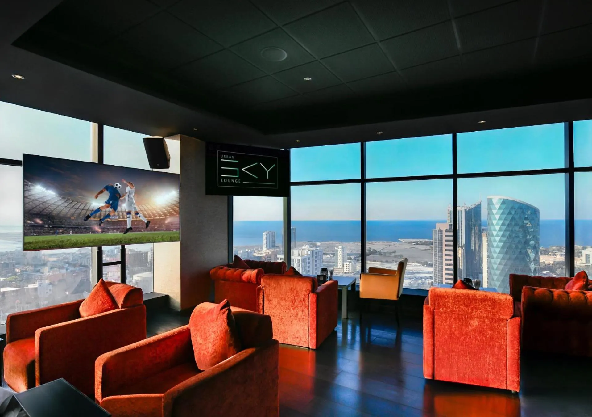 Lounge or bar in Swiss-Belhotel Seef Bahrain