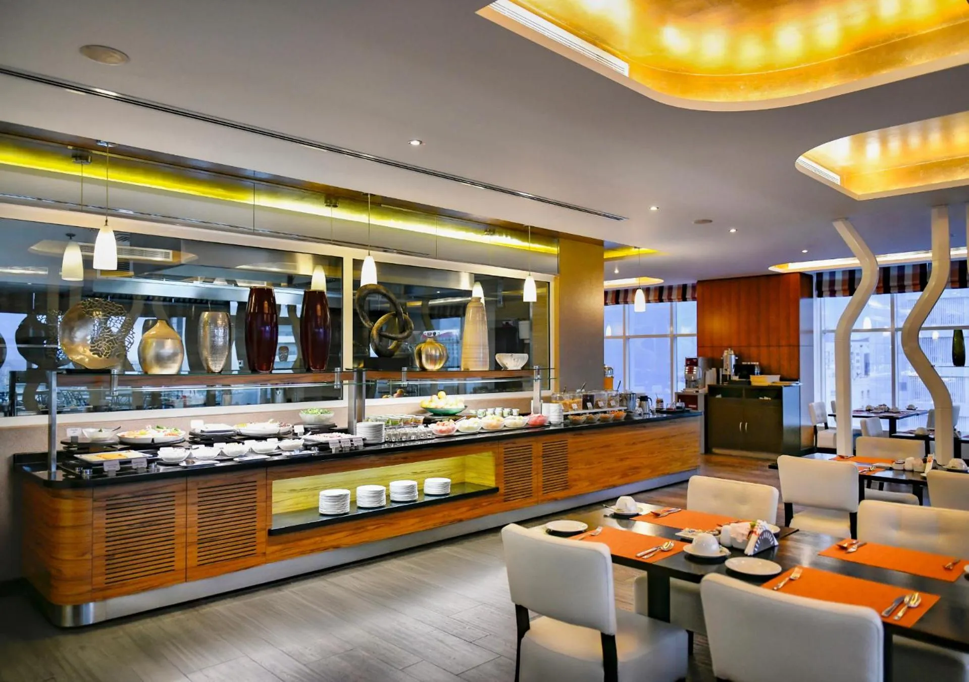 Restaurant/places to eat in Swiss-Belhotel Seef Bahrain