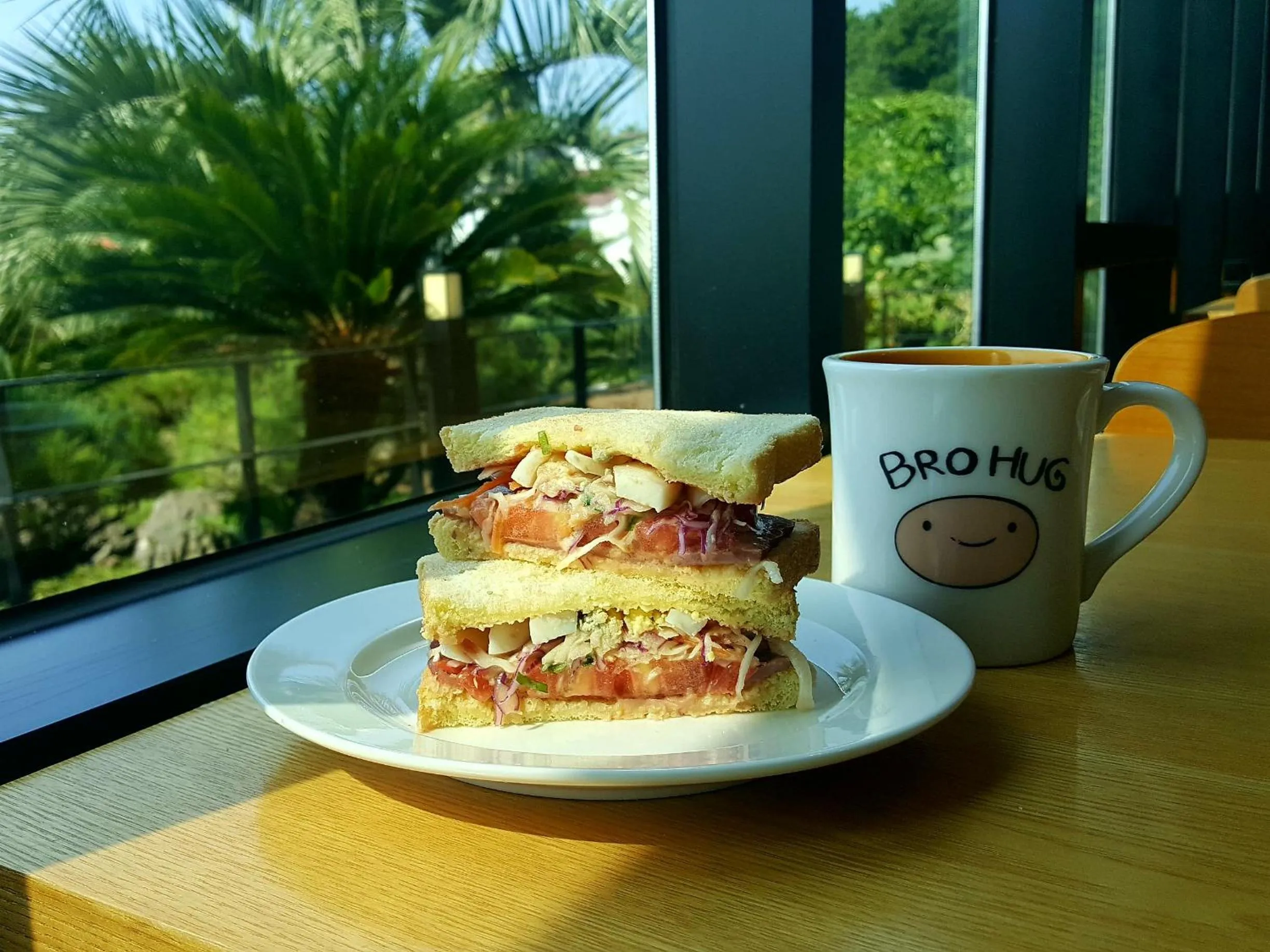 Communal lounge/ TV room in Familia Hotel