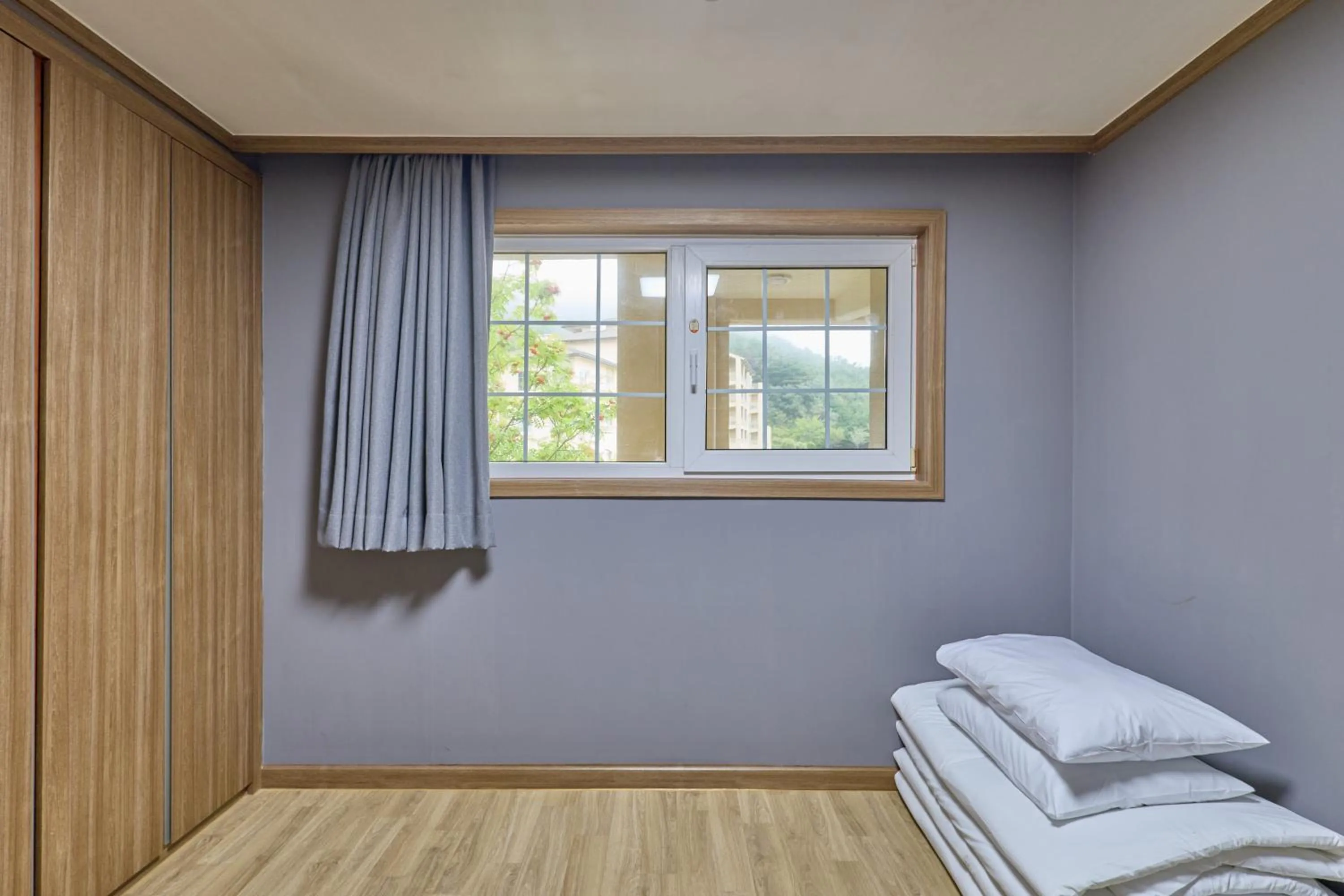 Photo of the whole room, Bed in Gyeongju Mauna Ocean Resort