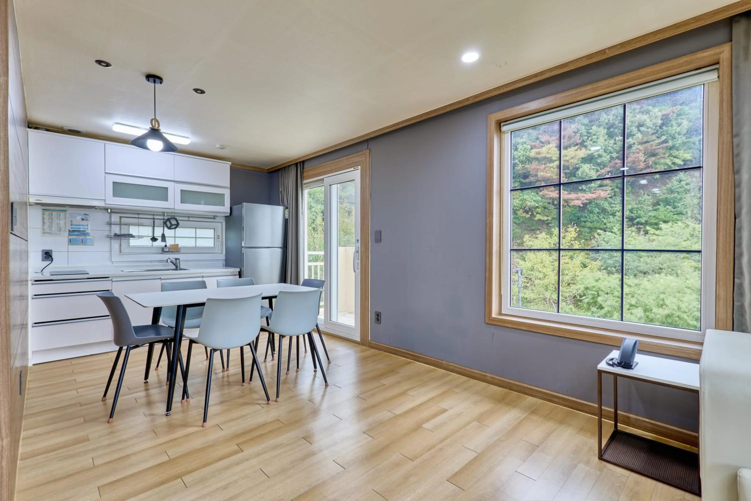 Photo of the whole room in Gyeongju Mauna Ocean Resort