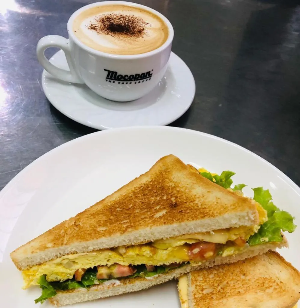 Food and drinks in Palm Beach Hotel Dili