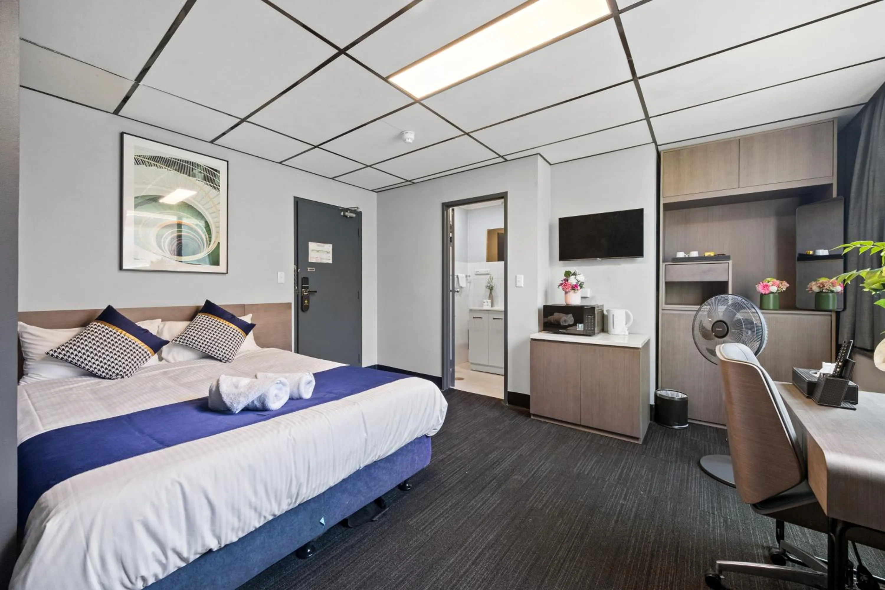 Bed in Eminence on Bank