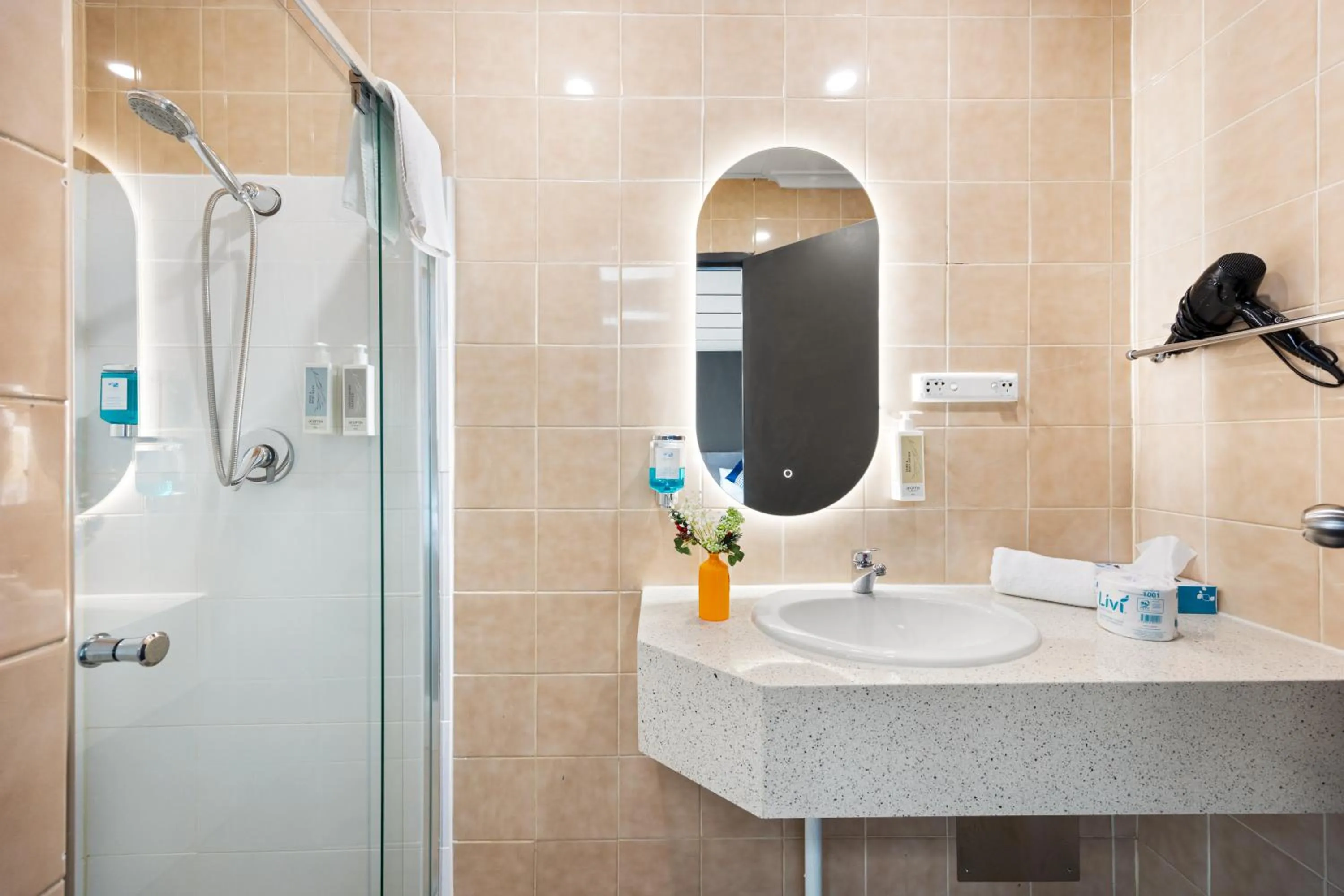 Bathroom in Cosmo on Bank