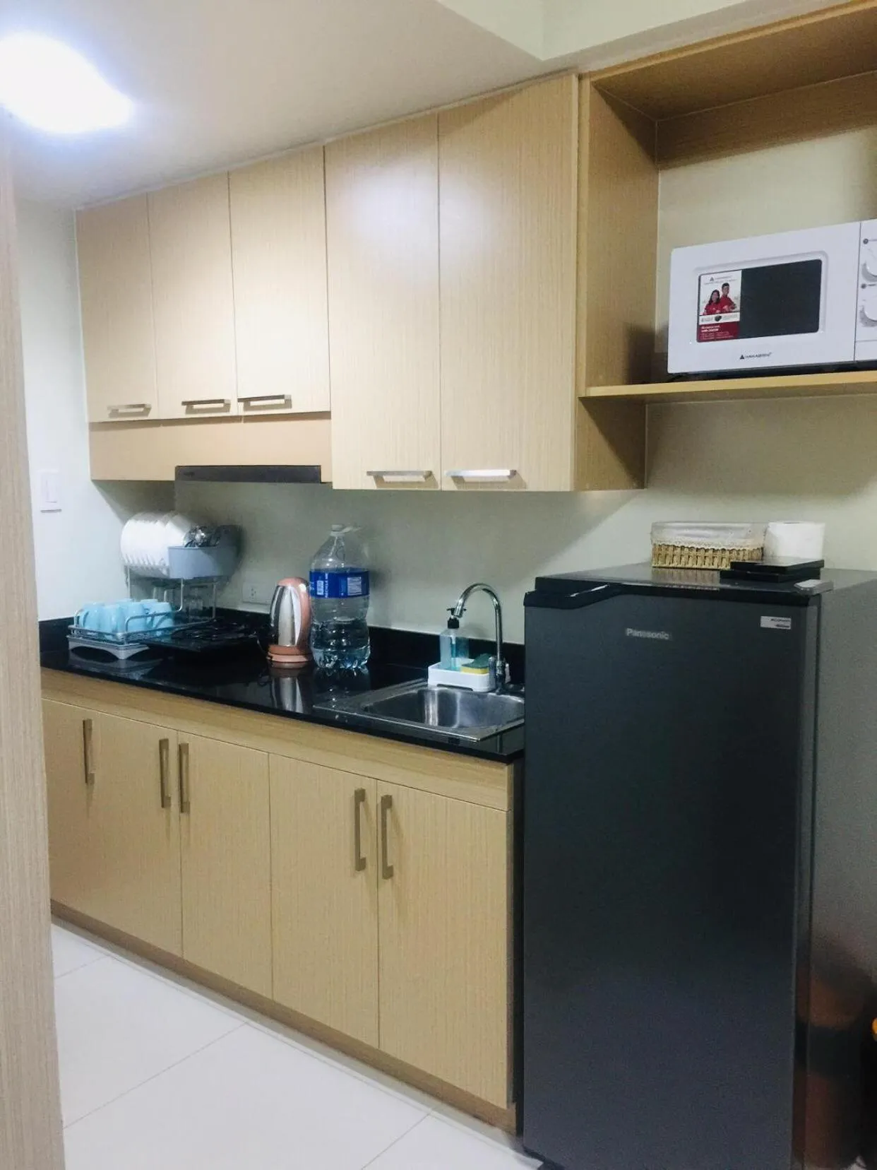 Kitchen or kitchenette in Brenthill Condominium